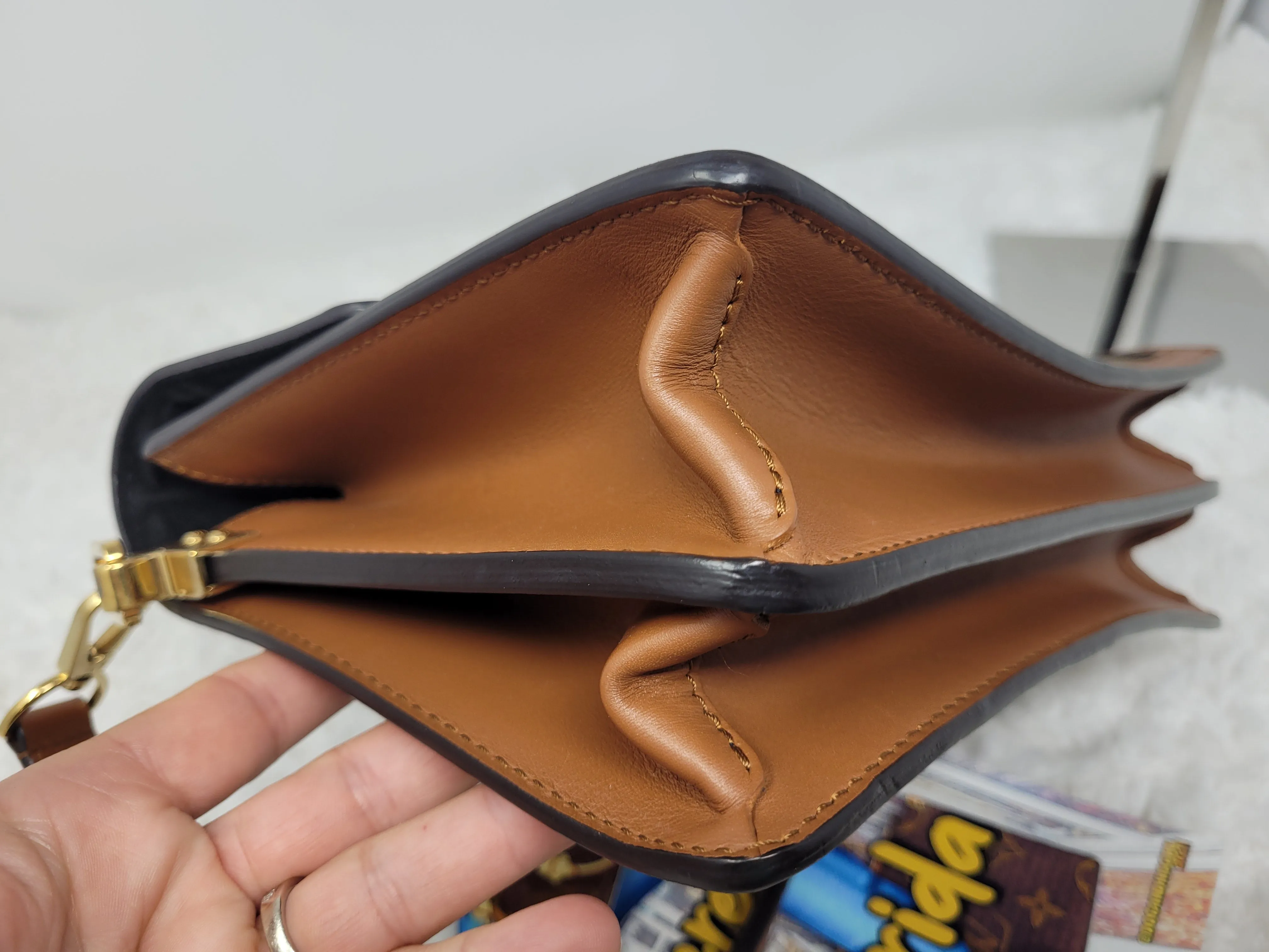 LOUIS VUITTON DAUPHINE MM