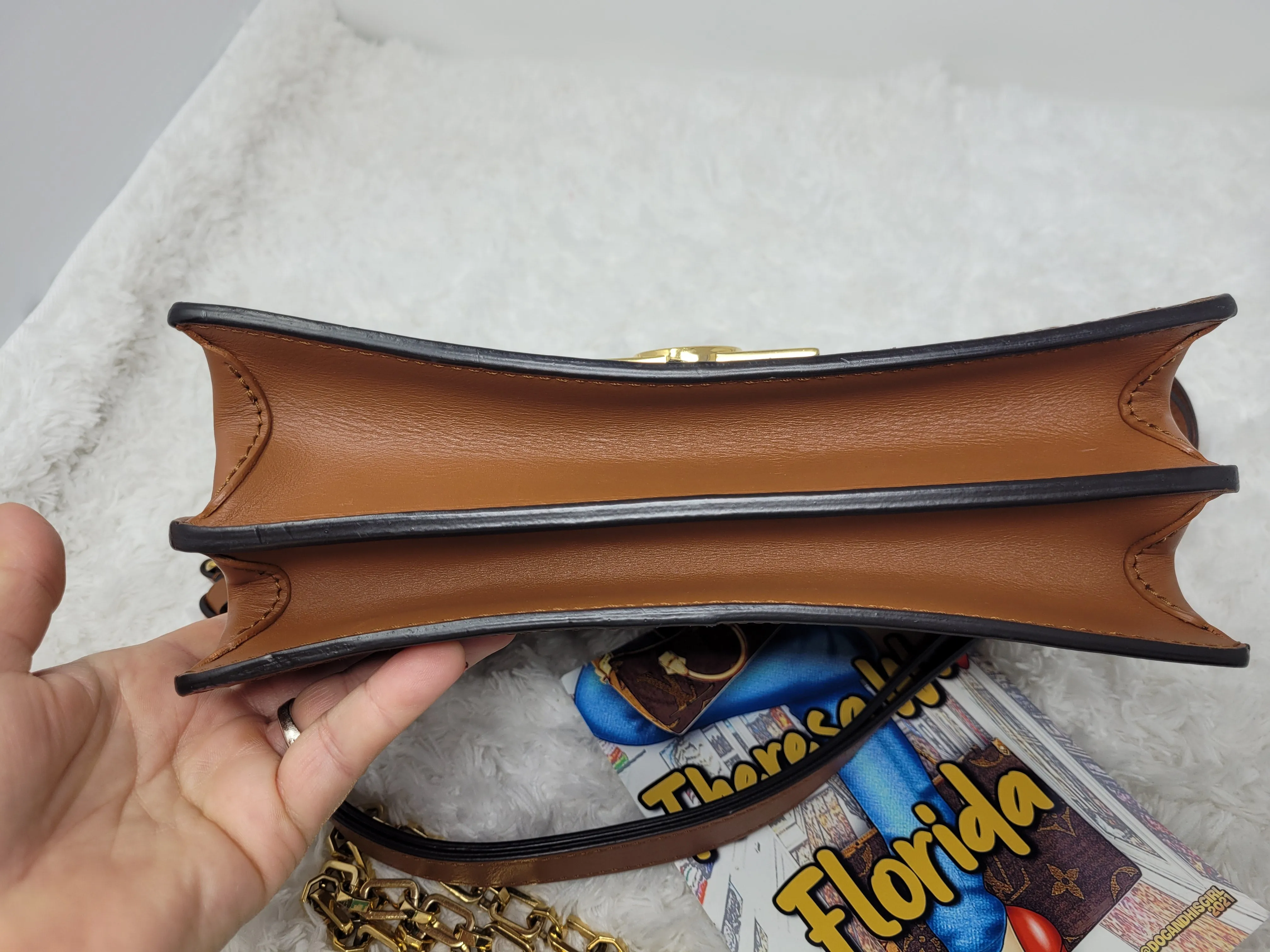 LOUIS VUITTON DAUPHINE MM