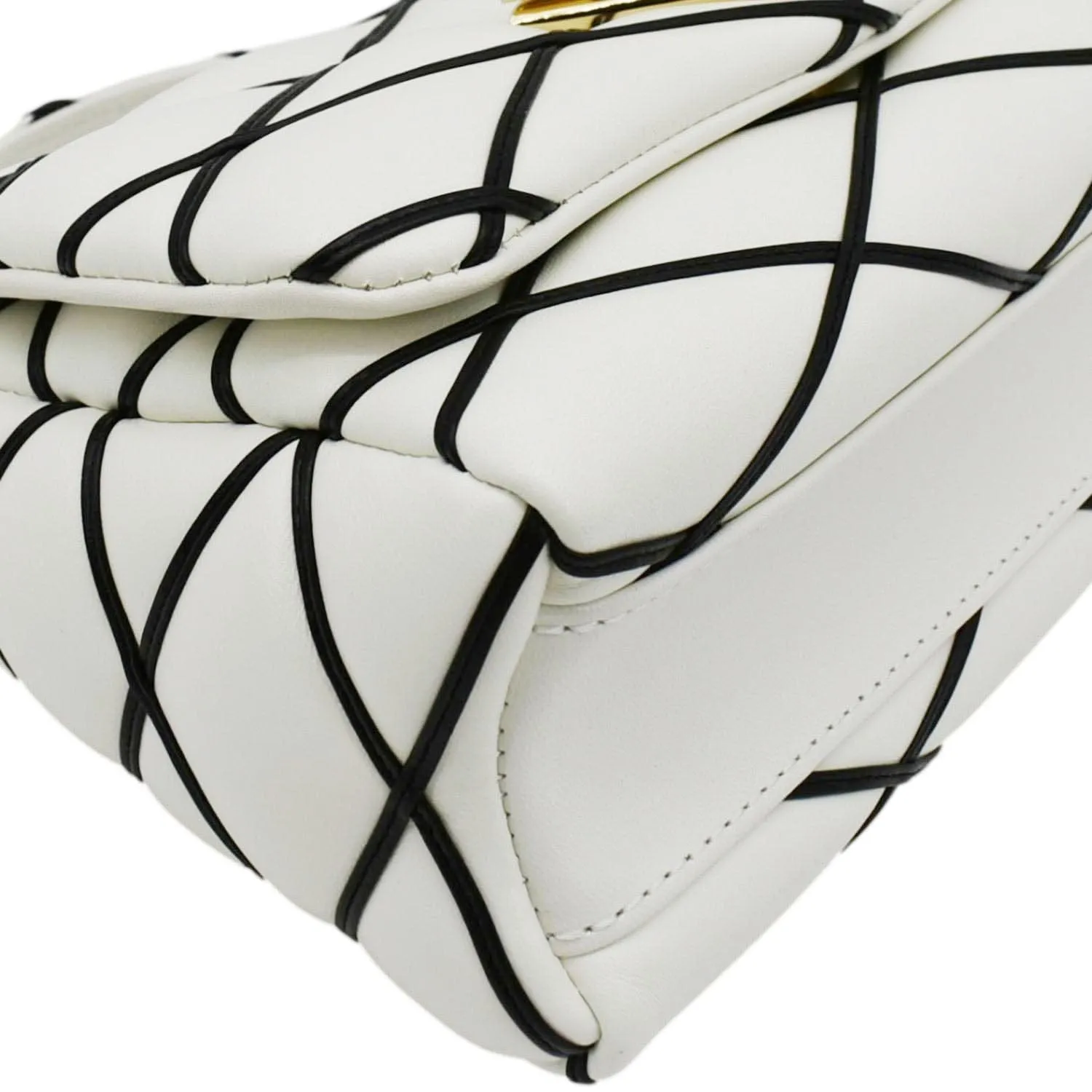 LOUIS VUITTON GO-14 MM Malletage Leather Shoulder Bag White