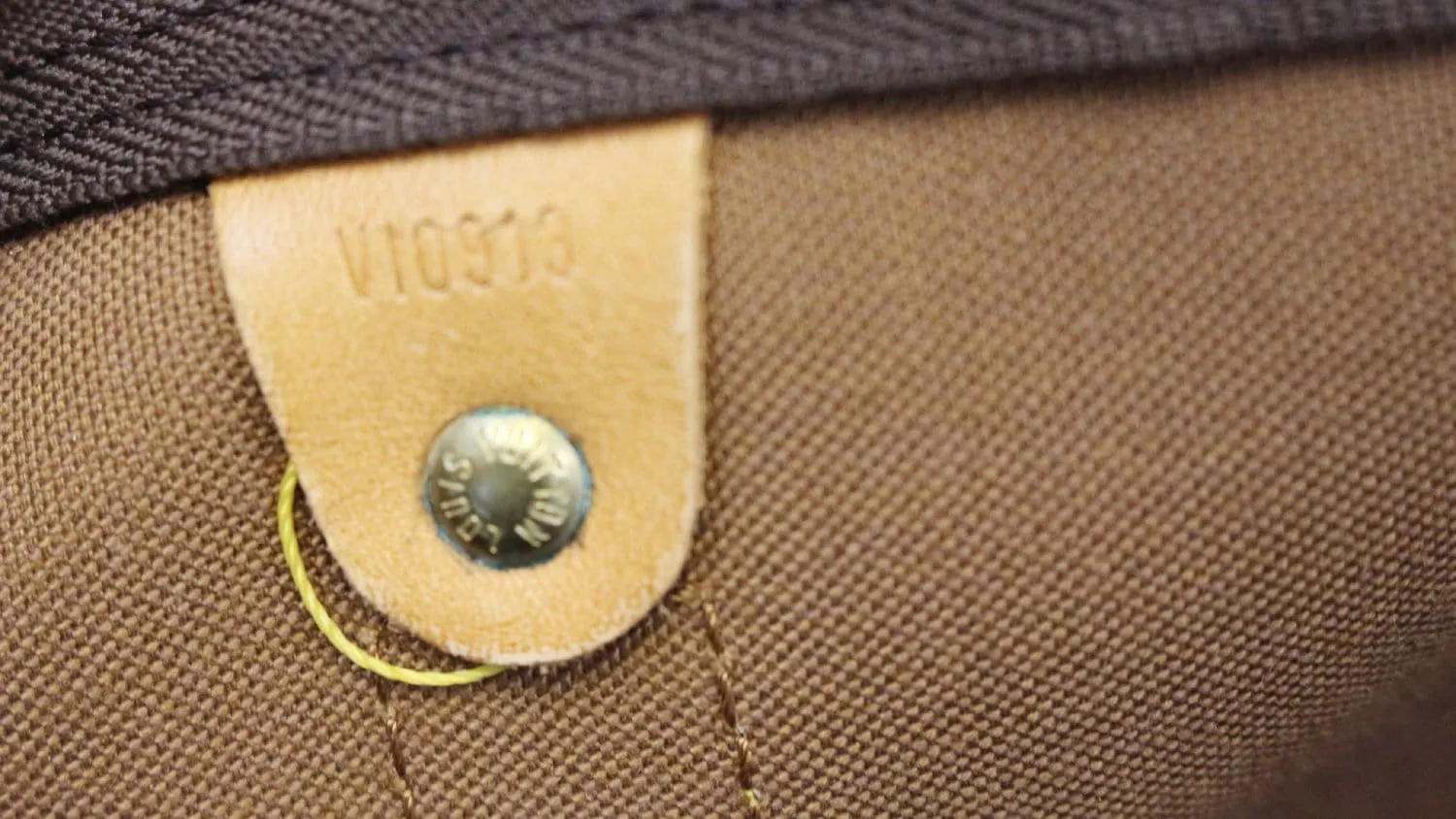 LOUIS VUITTON Monogram Canvas Brown Keepall 60 Travel Bag