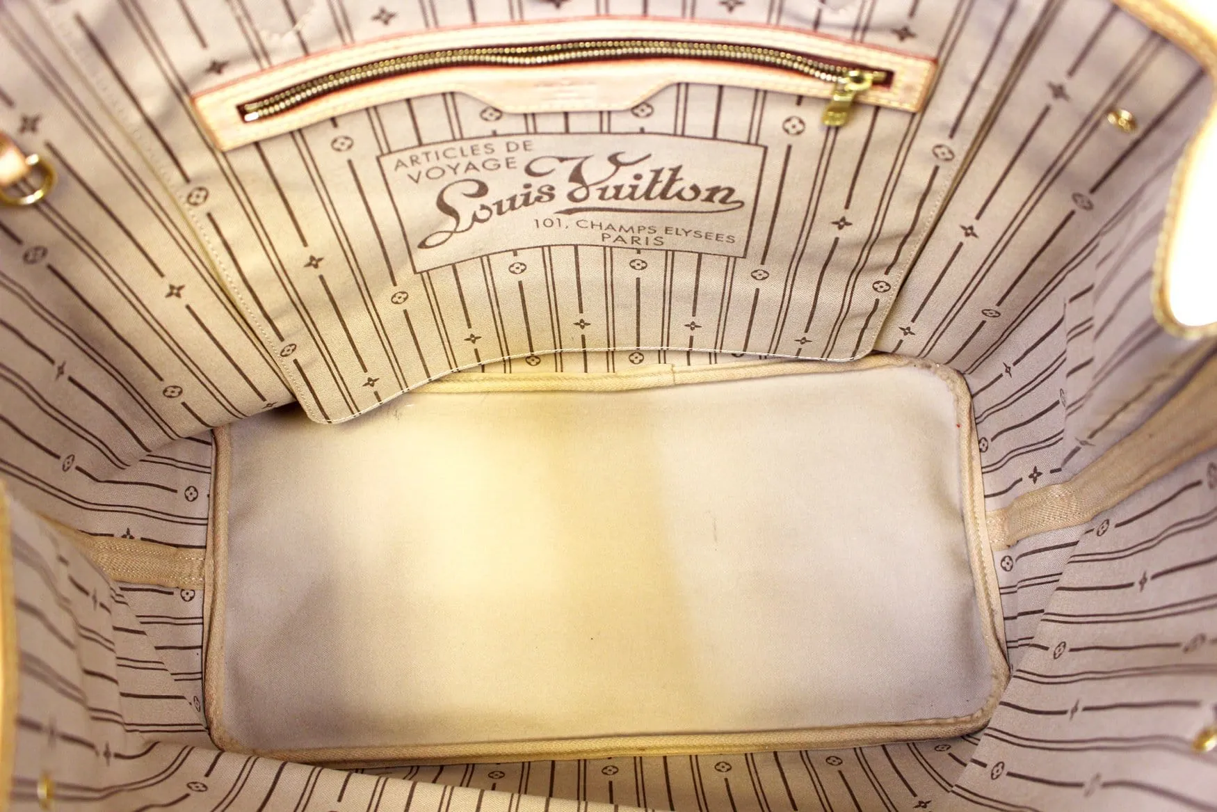 LOUIS VUITTON Monogram Canvas Brown Neverfull GM Shoulder Bag