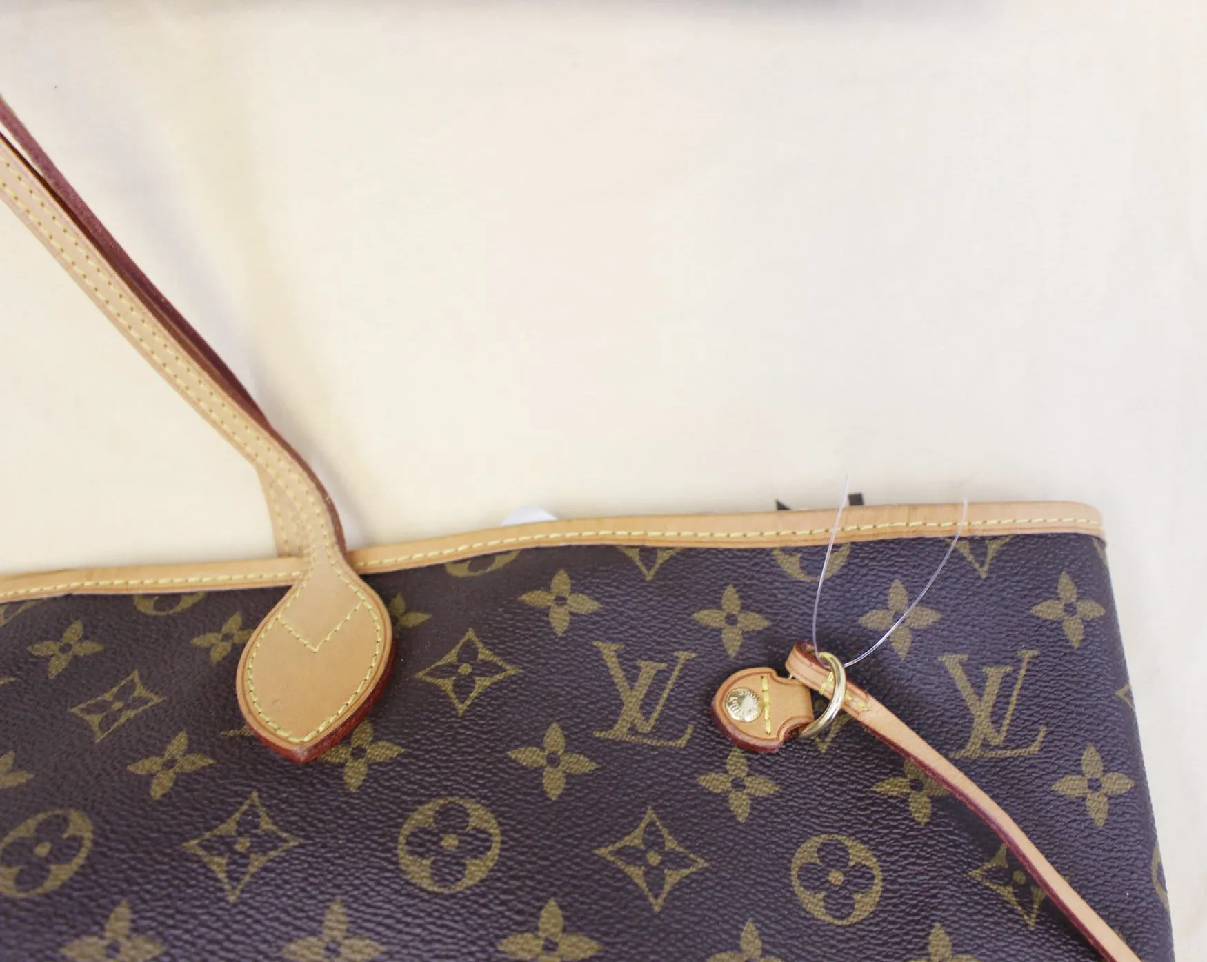 LOUIS VUITTON Monogram Canvas Brown Neverfull GM Shoulder Bag