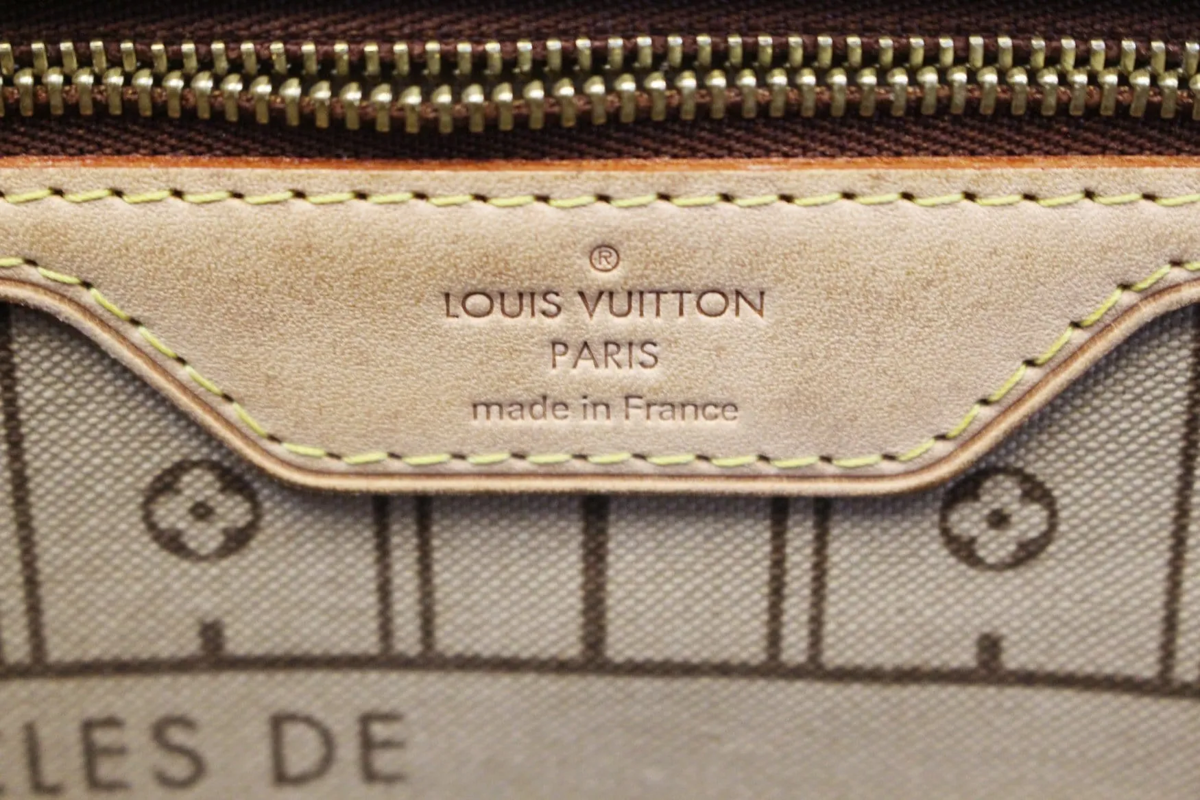 LOUIS VUITTON Monogram Canvas Brown Neverfull GM Shoulder Bag