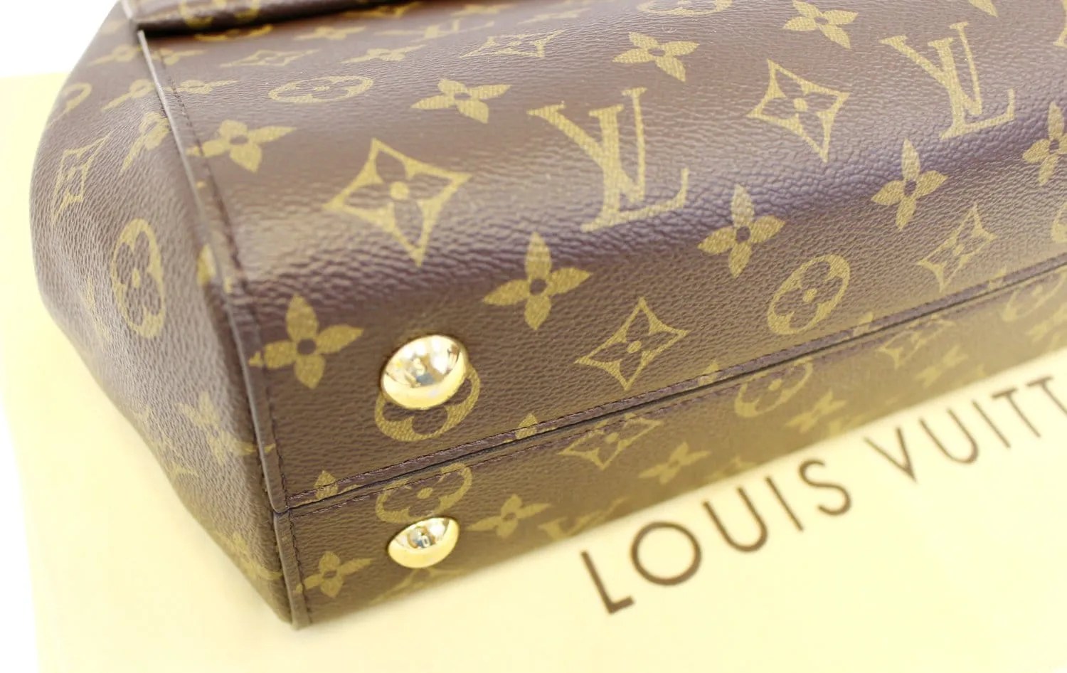 LOUIS VUITTON Monogram Canvas Cluny MM Shoulder Bag