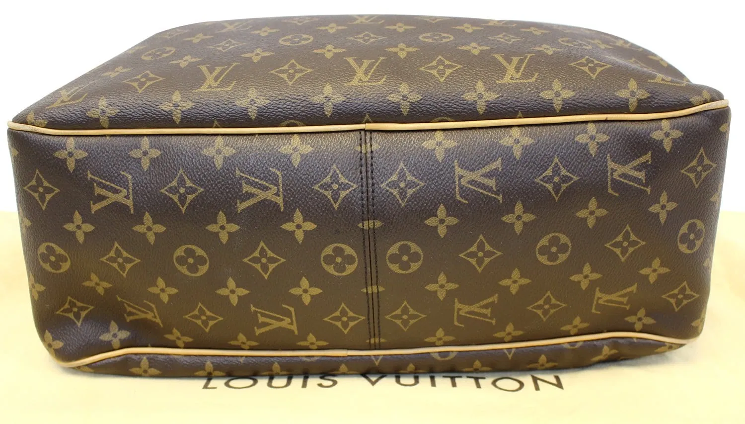 LOUIS VUITTON Monogram Canvas Delightful MM Shoulder Bag