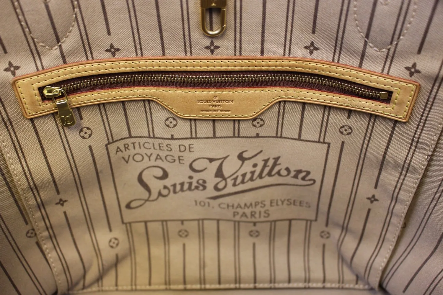 LOUIS VUITTON Monogram Canvas Neverfull MM Brown Tote Bag
