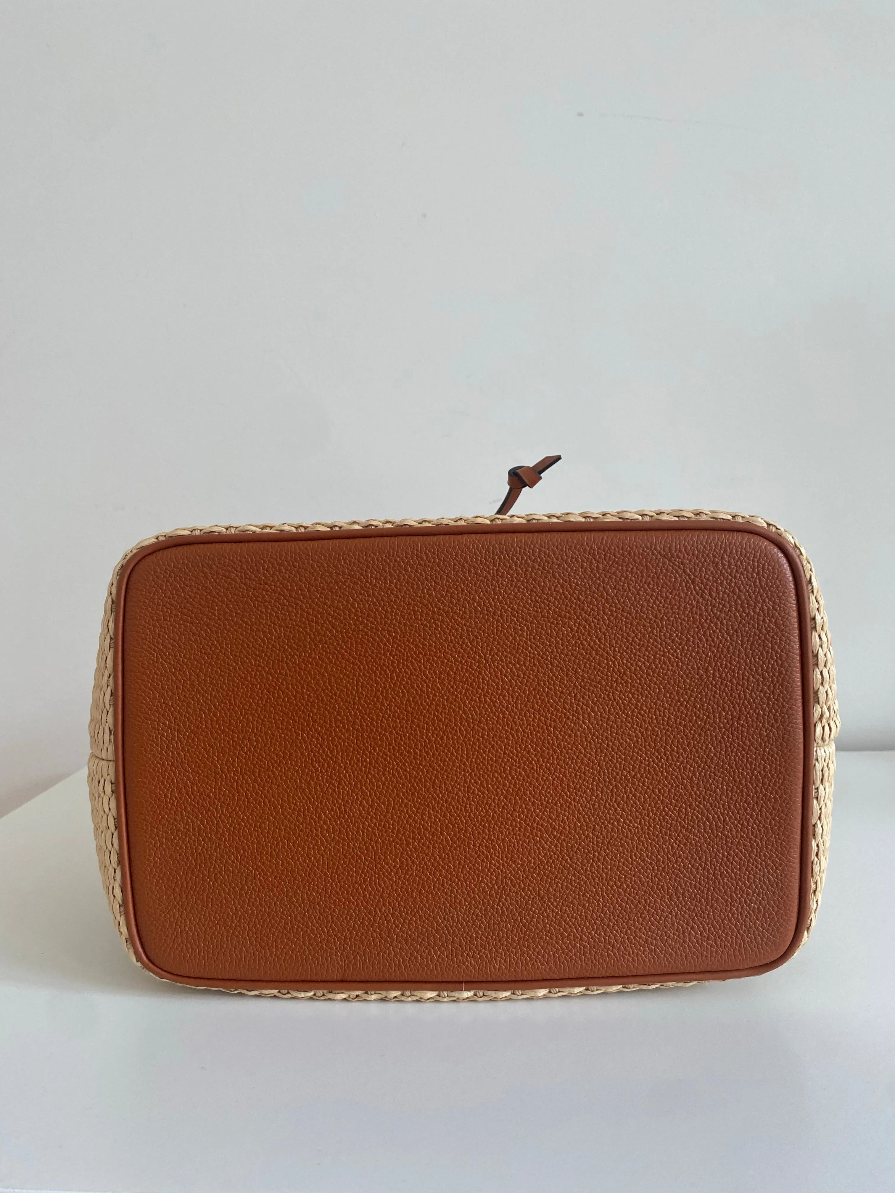 Louis Vuitton NeoNoe M57704