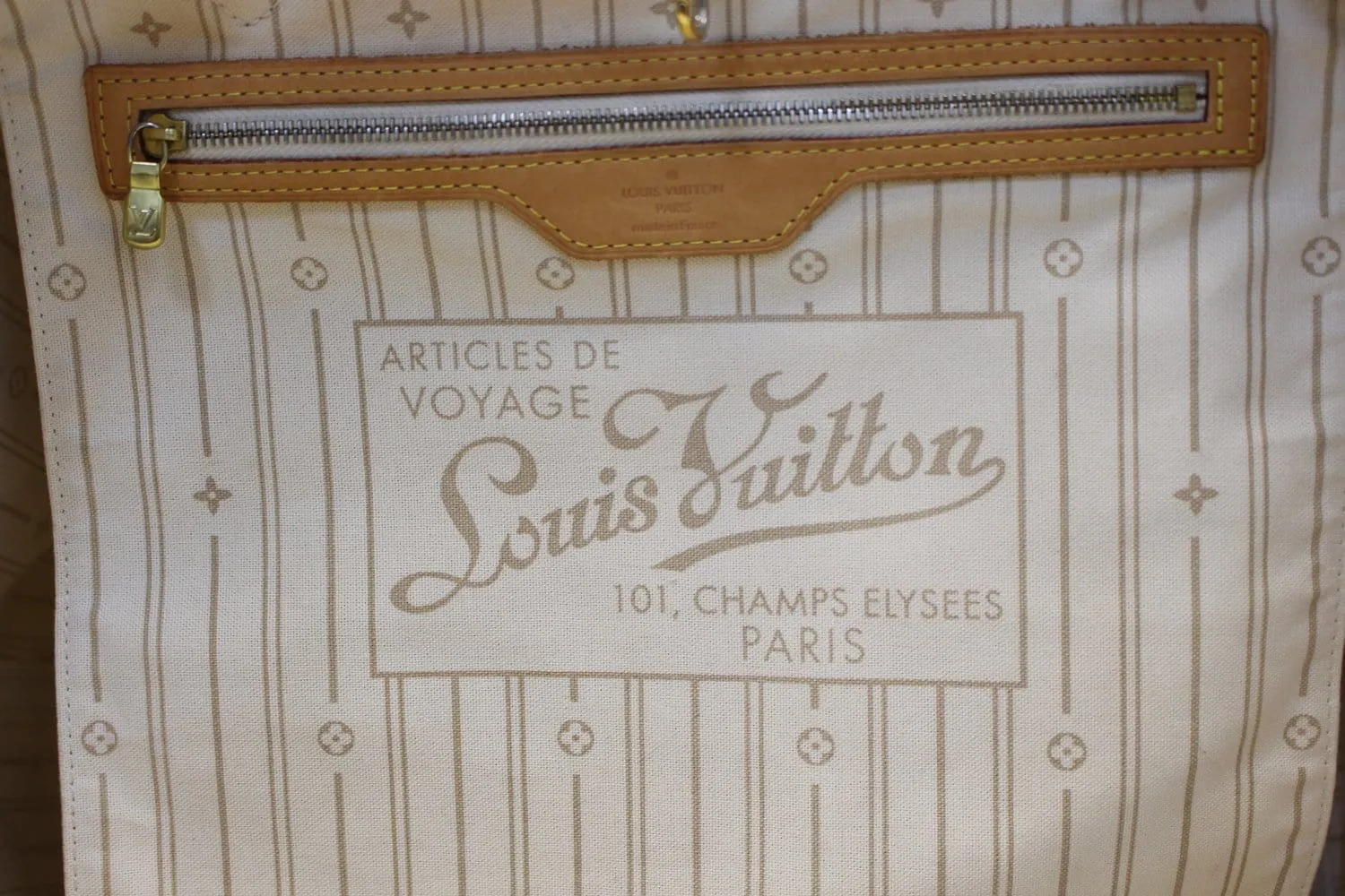 LOUIS VUITTON Neverfull GM Damier Azur Tote Shoulder Bag