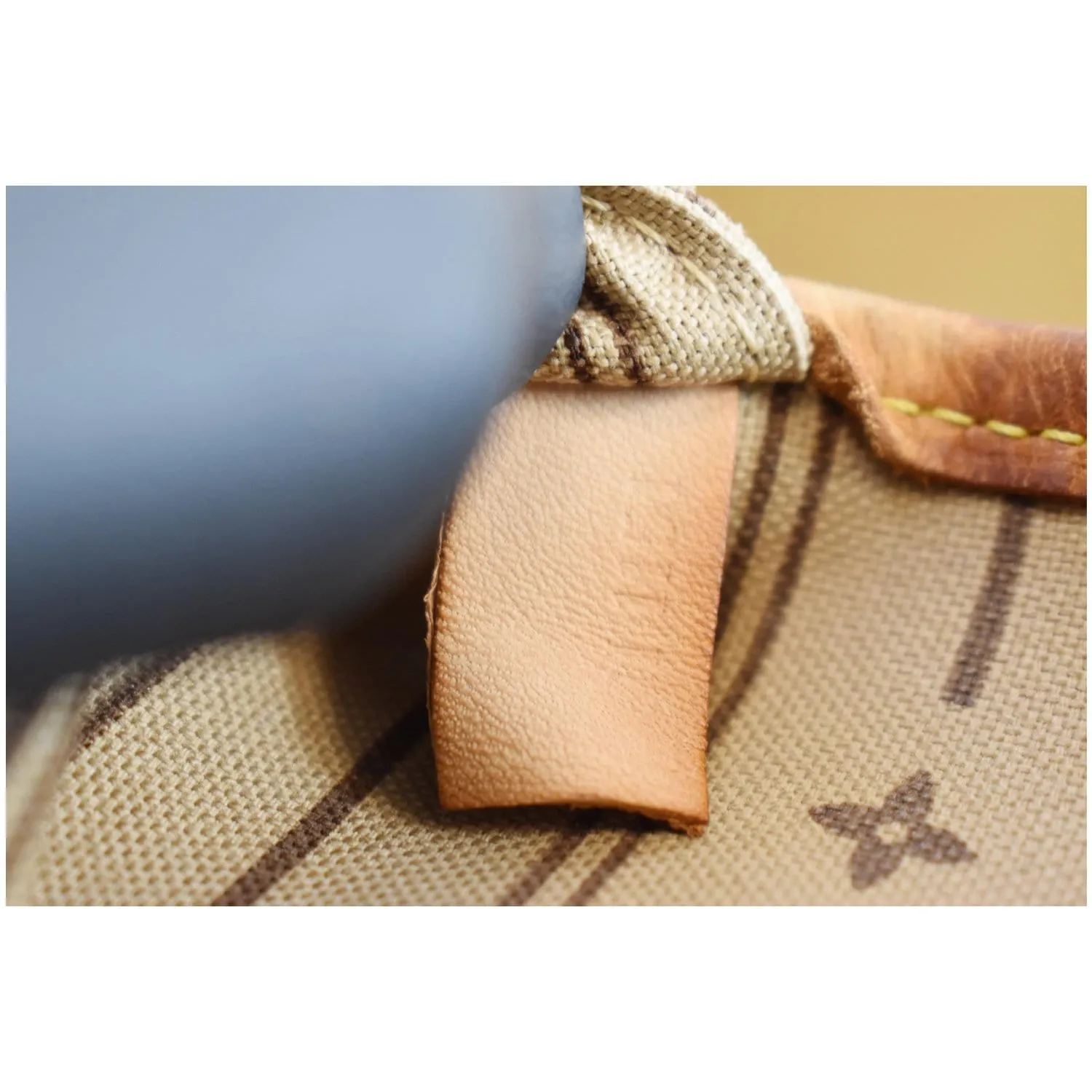 LOUIS VUITTON Neverfull MM Monogram Canvas Tote Shoulder Bag Brown
