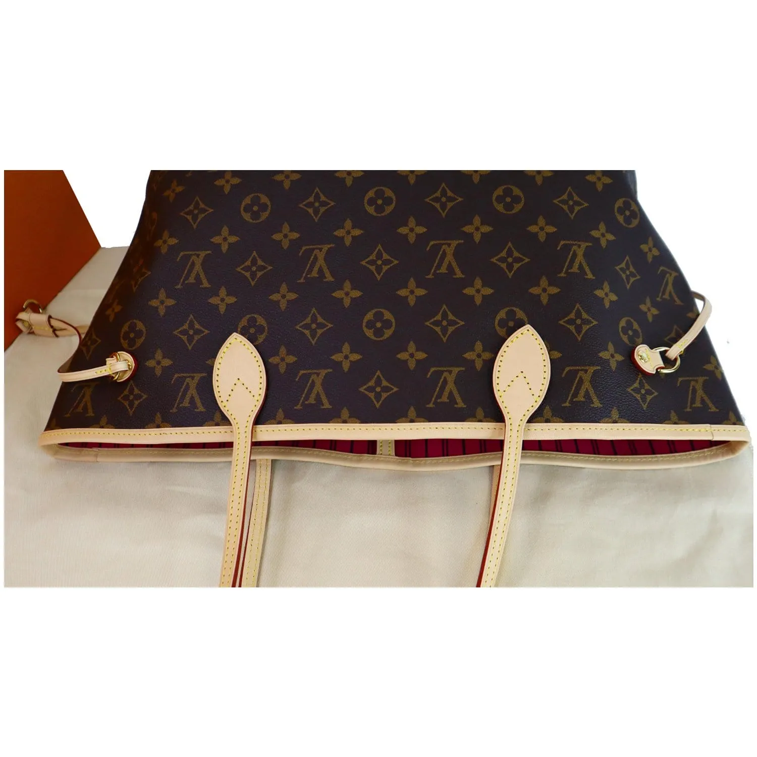 LOUIS VUITTON Neverfull MM Monogram Canvas Tote Shoulder Bag Fuchsia