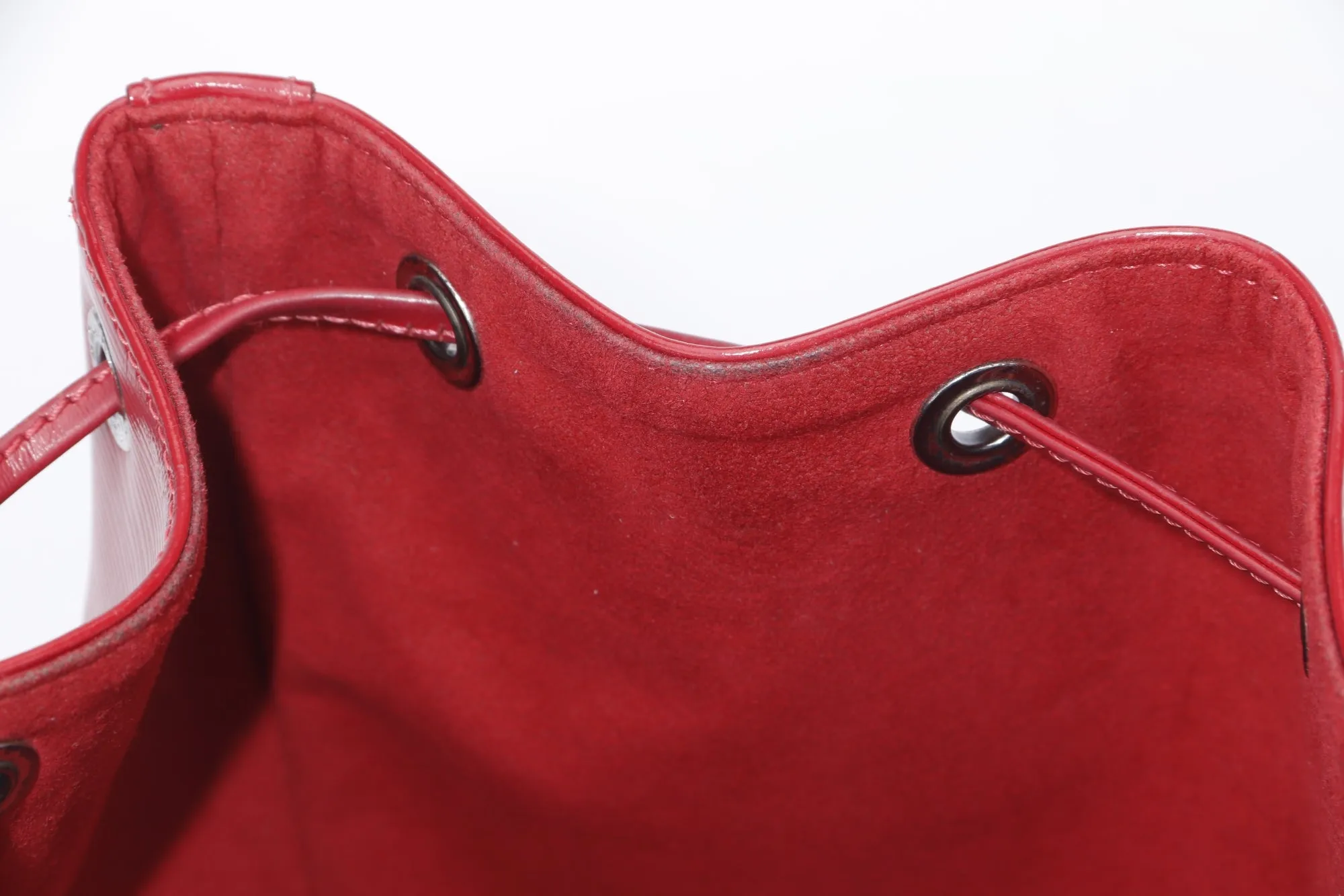 Louis Vuitton Petit Néonoé Red Epi Leather Bucket Bag (TJ1183), Silver Hardware, with Dust Cover
