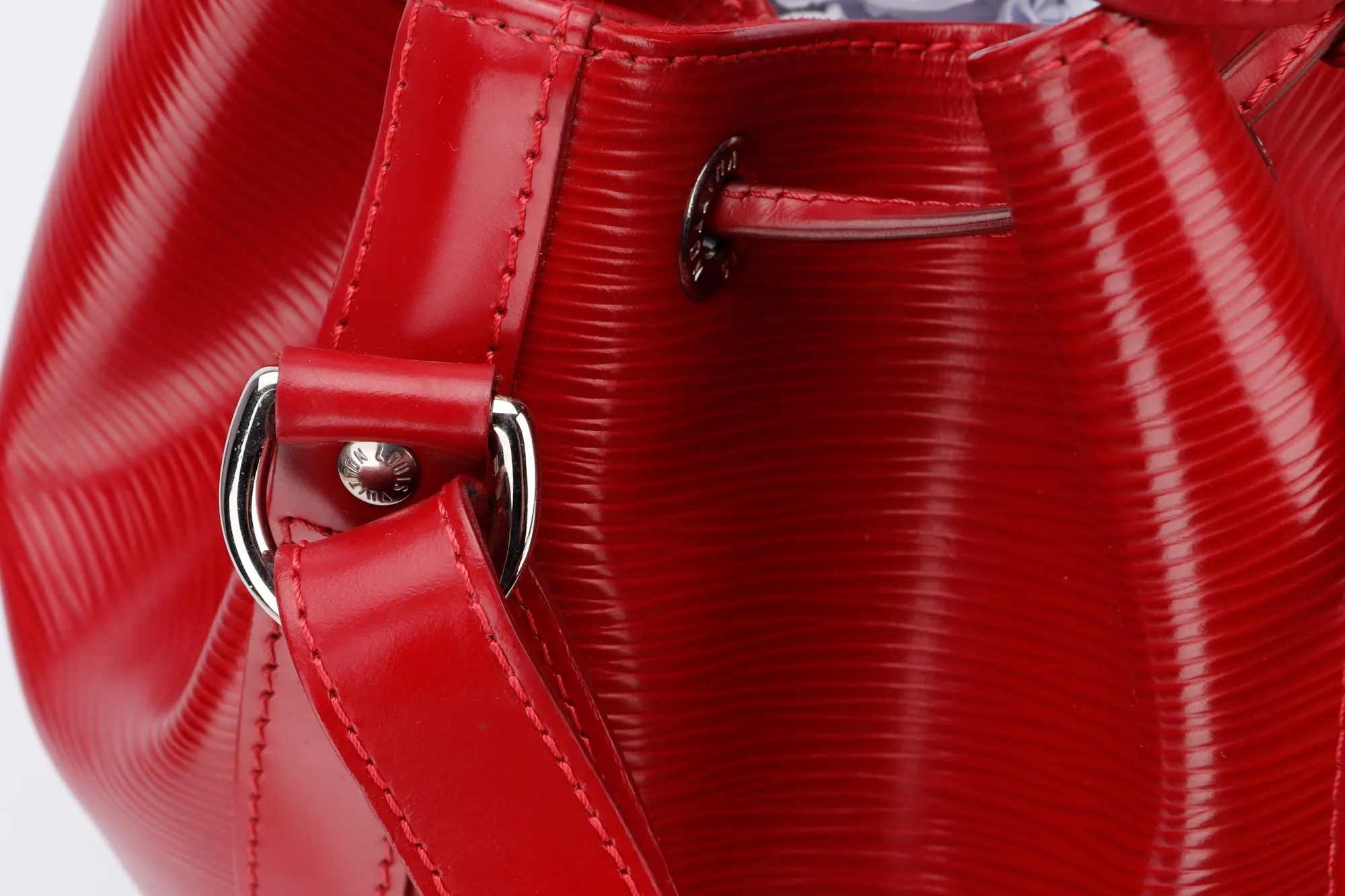 Louis Vuitton Petit Néonoé Red Epi Leather Bucket Bag (TJ1183), Silver Hardware, with Dust Cover