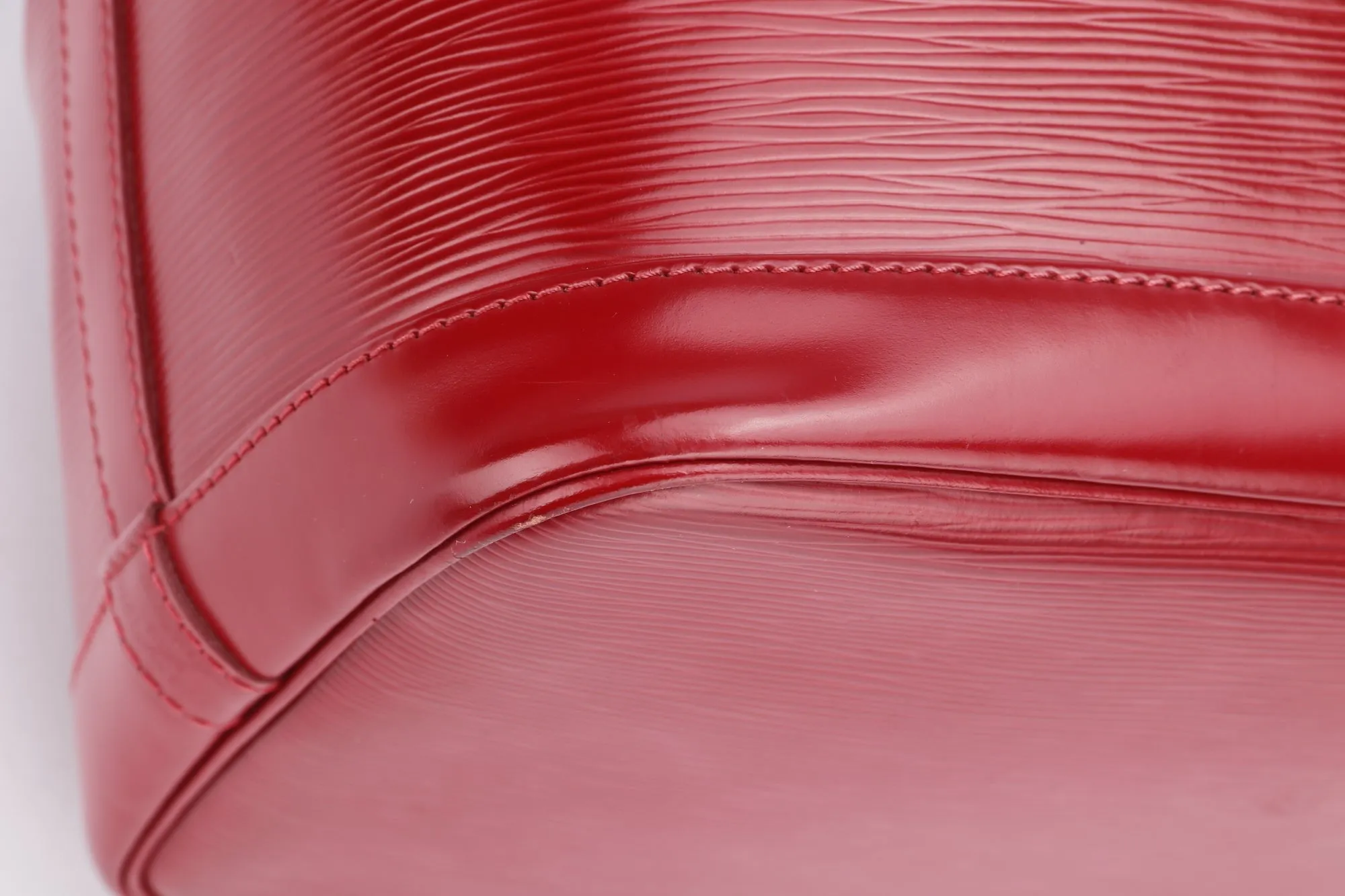 Louis Vuitton Petit Néonoé Red Epi Leather Bucket Bag (TJ1183), Silver Hardware, with Dust Cover