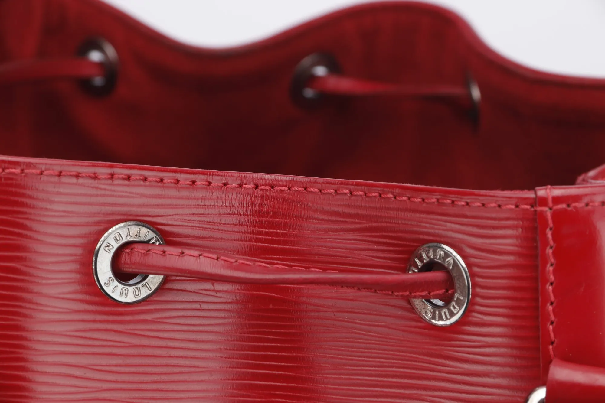 Louis Vuitton Petit Néonoé Red Epi Leather Bucket Bag (TJ1183), Silver Hardware, with Dust Cover