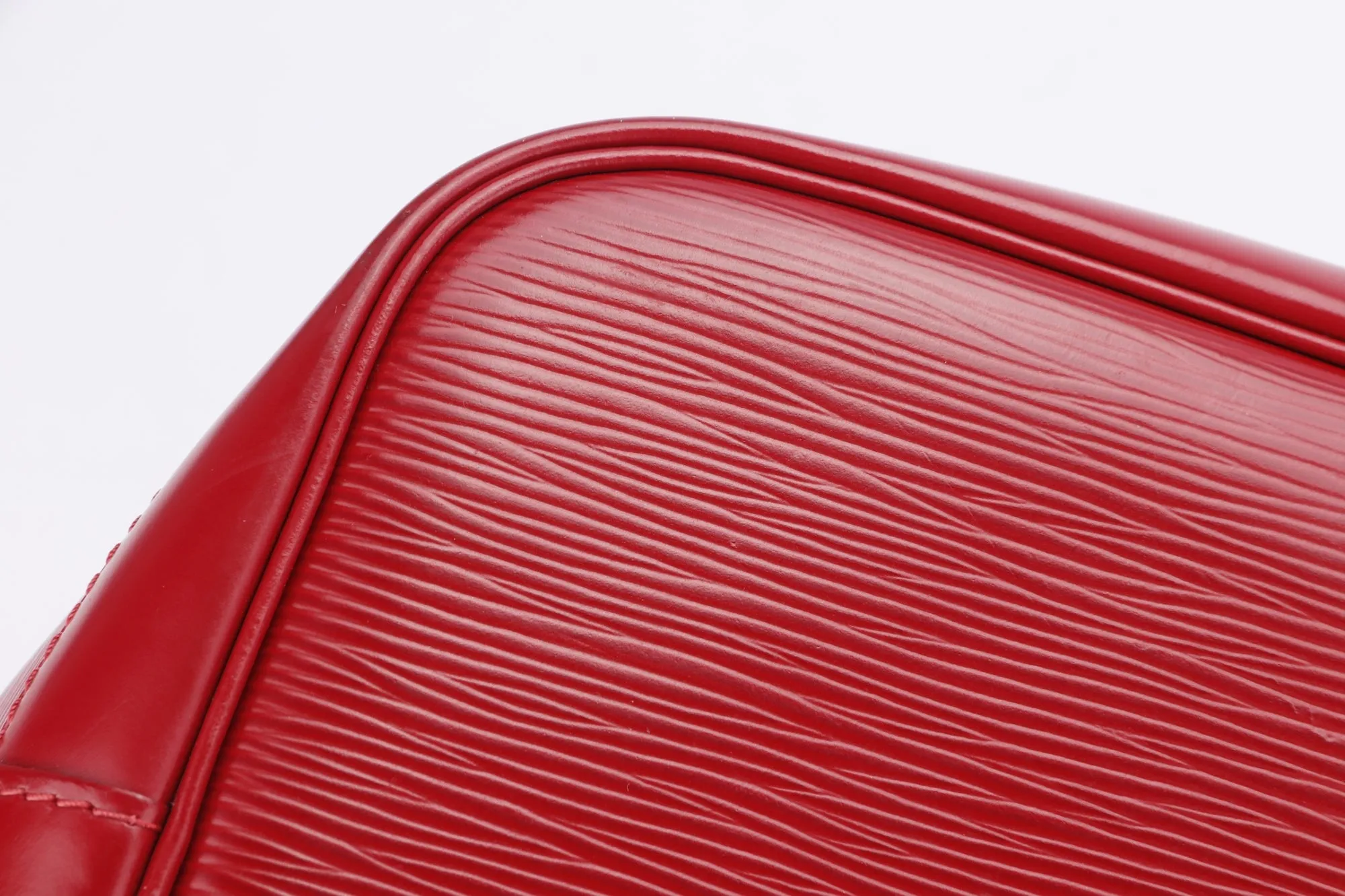 Louis Vuitton Petit Néonoé Red Epi Leather Bucket Bag (TJ1183), Silver Hardware, with Dust Cover