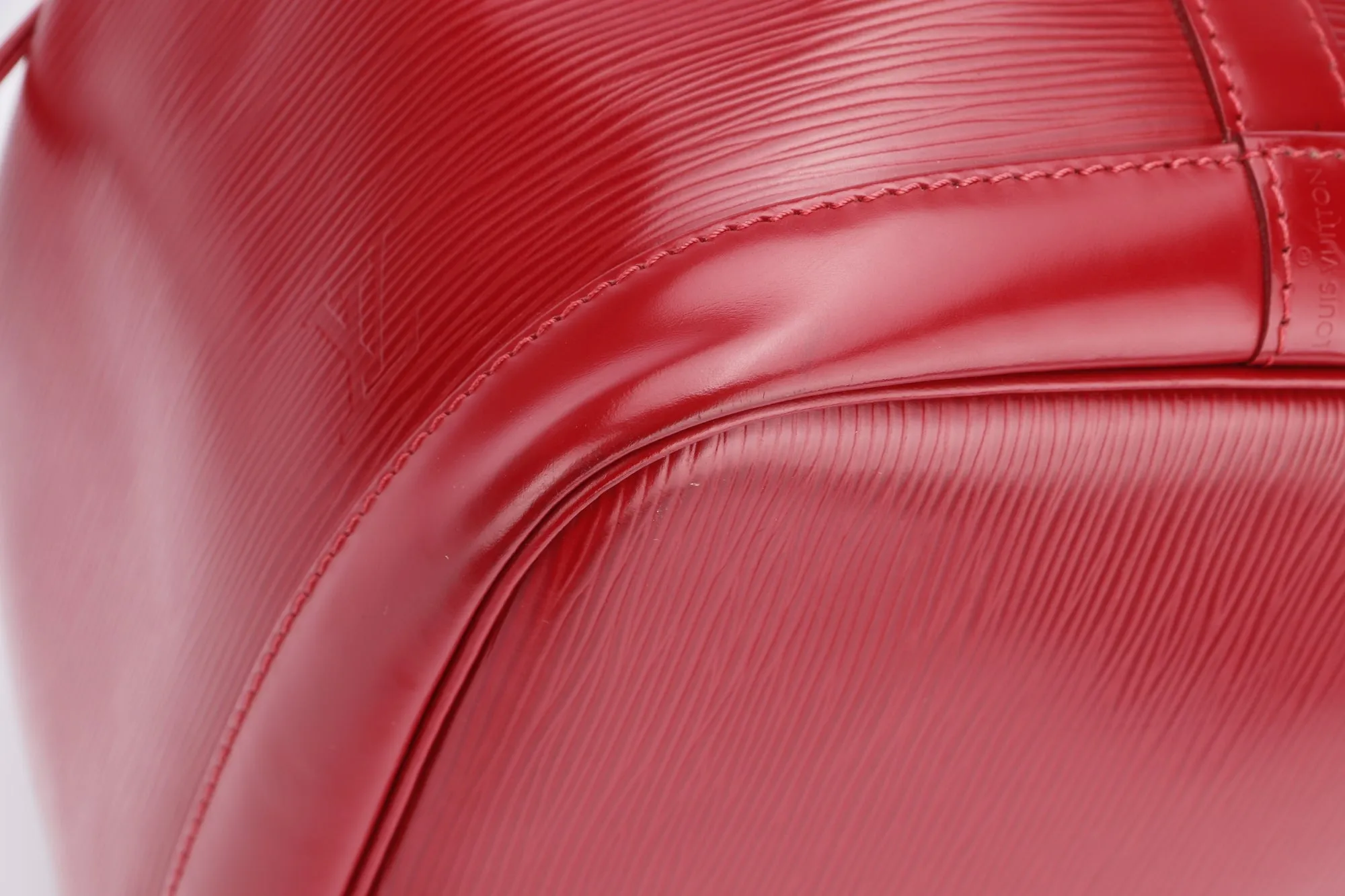 Louis Vuitton Petit Néonoé Red Epi Leather Bucket Bag (TJ1183), Silver Hardware, with Dust Cover