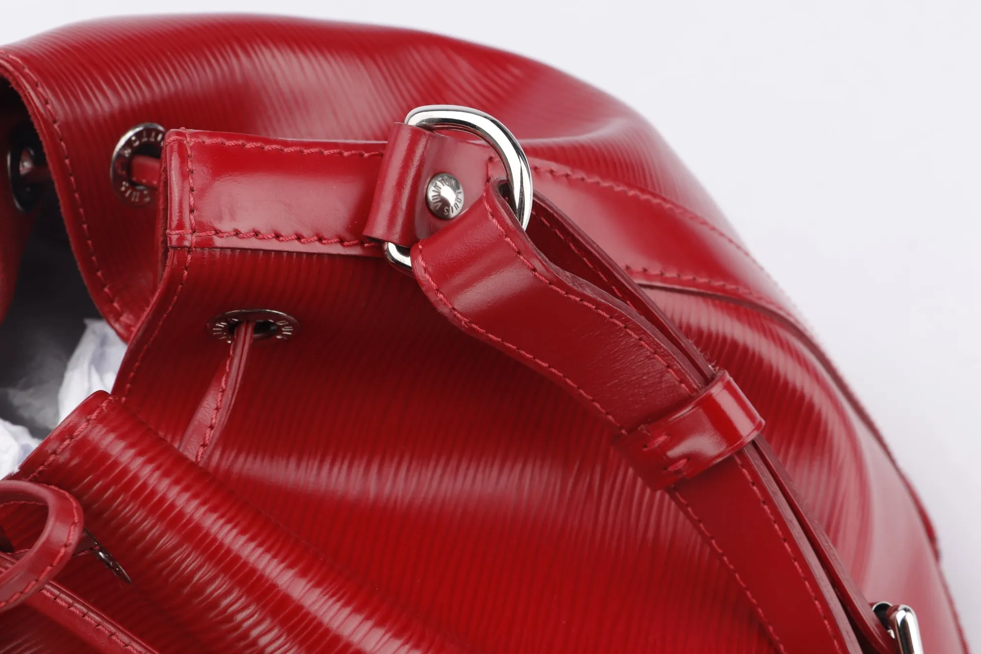 Louis Vuitton Petit Néonoé Red Epi Leather Bucket Bag (TJ1183), Silver Hardware, with Dust Cover