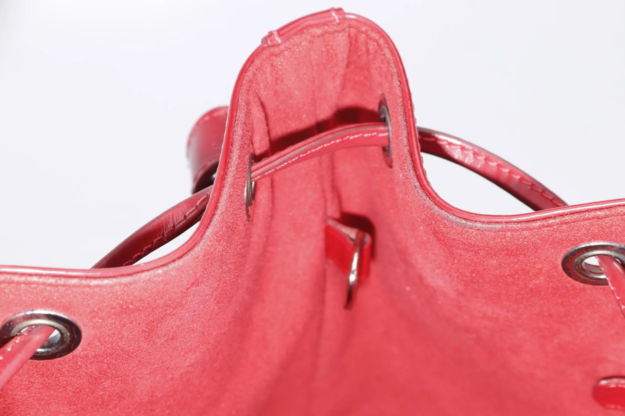 Louis Vuitton Petit Néonoé Red Epi Leather Bucket Bag (TJ1183), Silver Hardware, with Dust Cover
