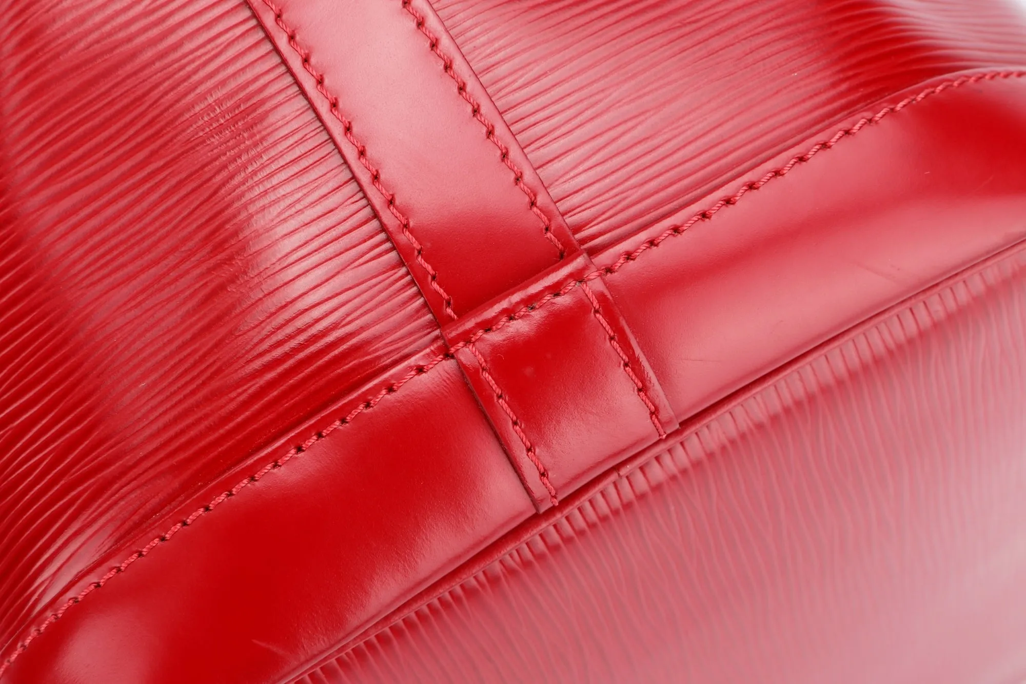 Louis Vuitton Petit Néonoé Red Epi Leather Bucket Bag (TJ1183), Silver Hardware, with Dust Cover