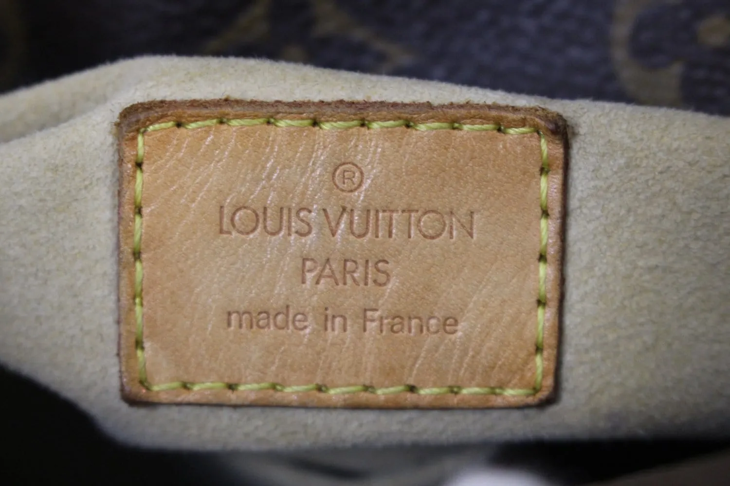 LOUIS VUITTON Pre Loved  Artsy MM Monogram Canvas Tote Handbag