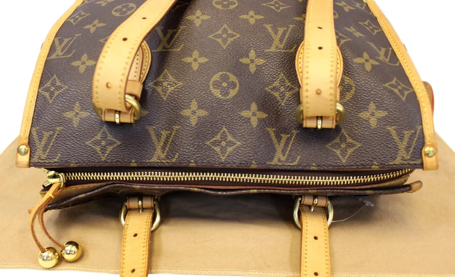 LOUIS VUITTON Shoulder Bag Monogram Popincourt Haut