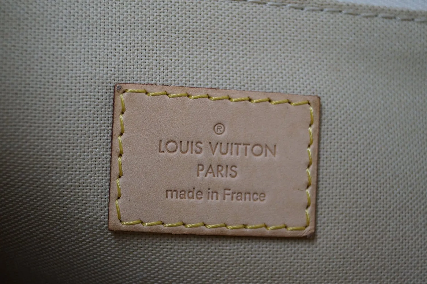 LOUIS VUITTON Soffi Damier Azur Canvas White Shoulder Handbag