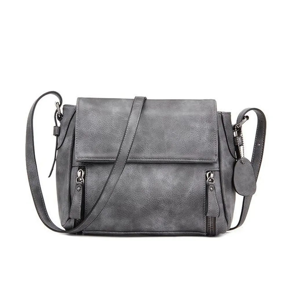 <bold>Messenger  / Shoulder Bag  <br>Vegan-Leather