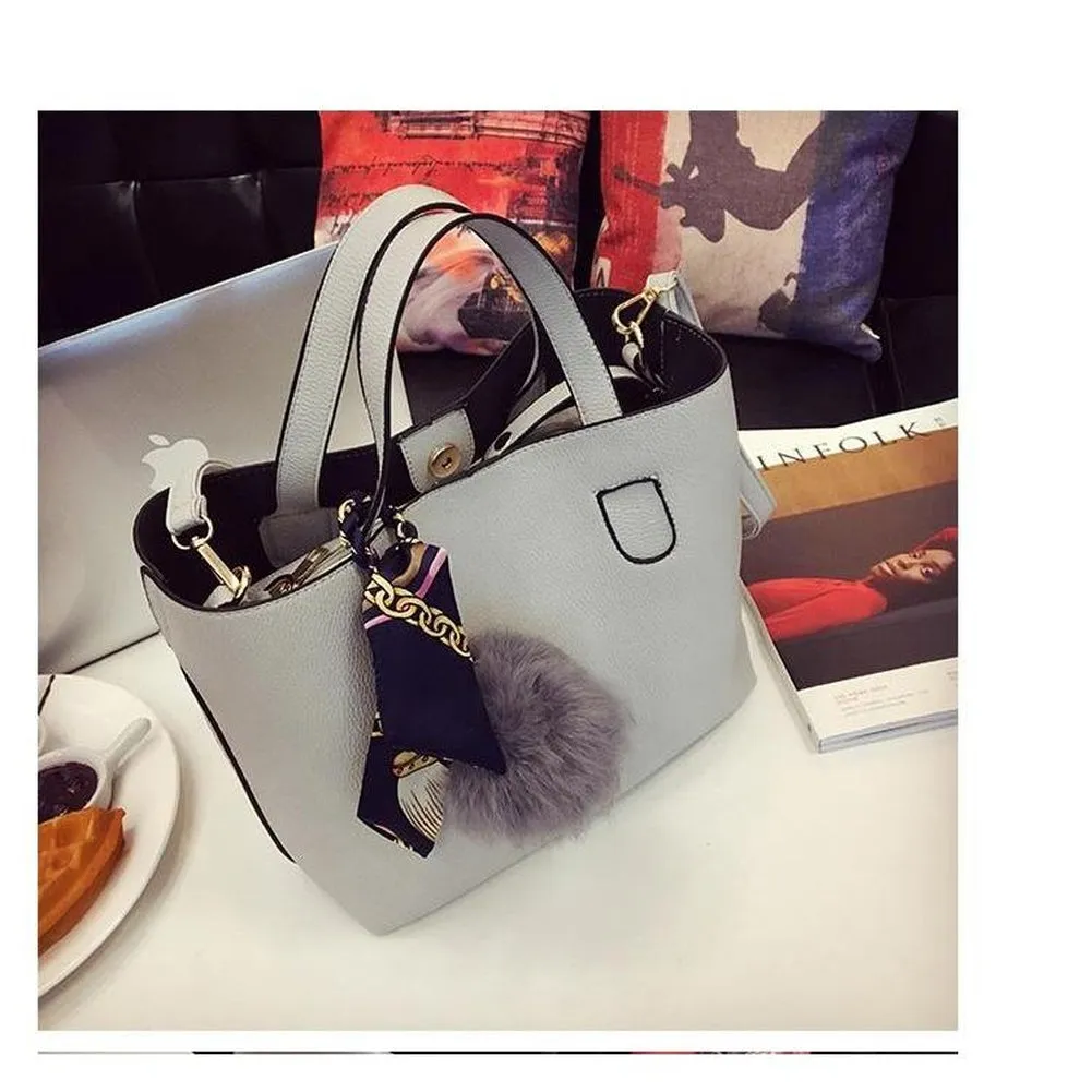<bold>Tote / Crossbody Bag <br>Vegan-Leather