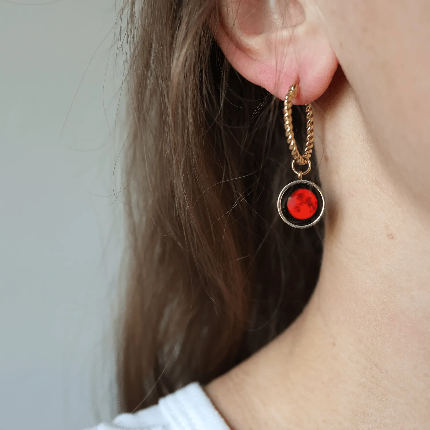 Lunar Eclipse Carina Hoops in Gold