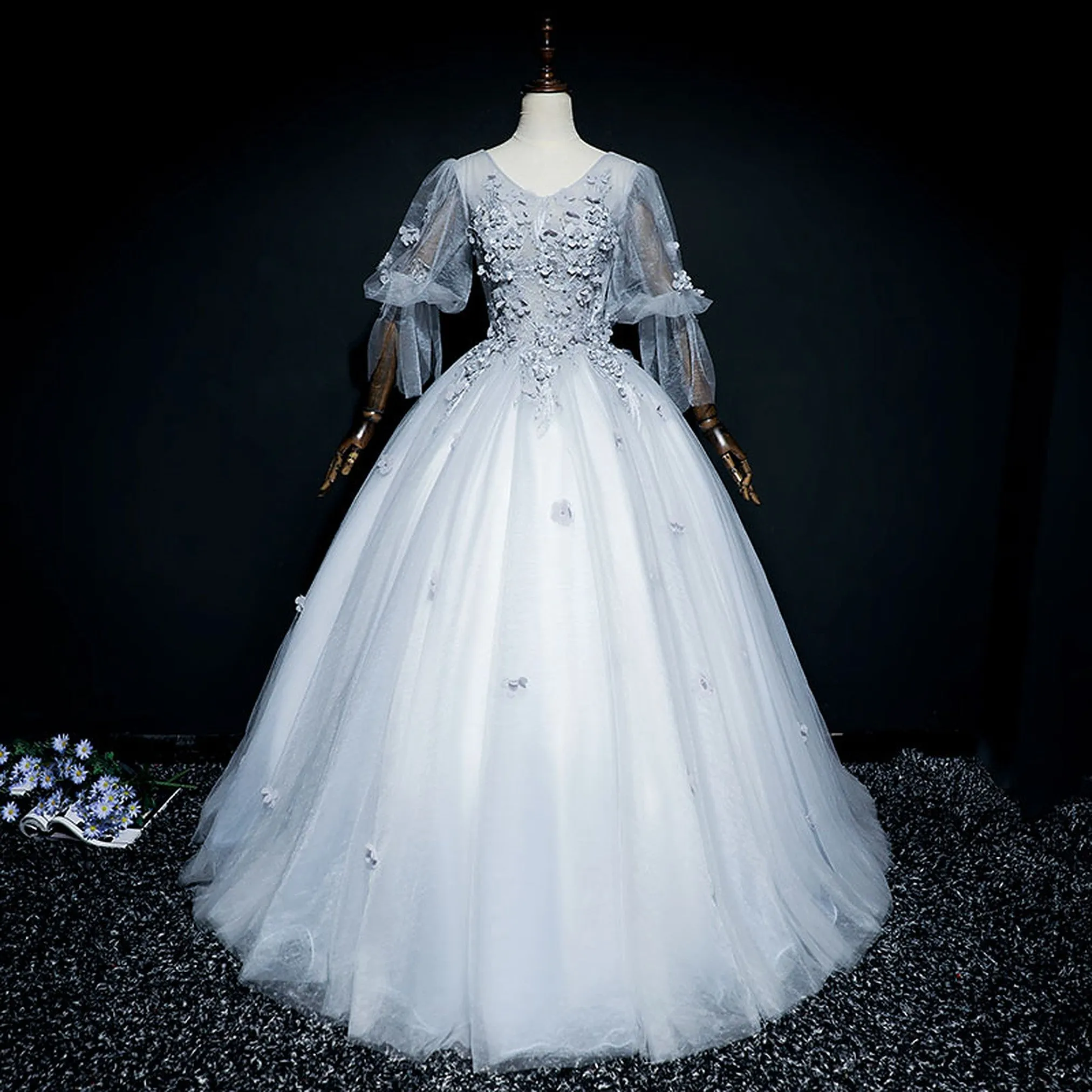 Luxury Applique Pattern Quinceañera and Evening Party Dress
