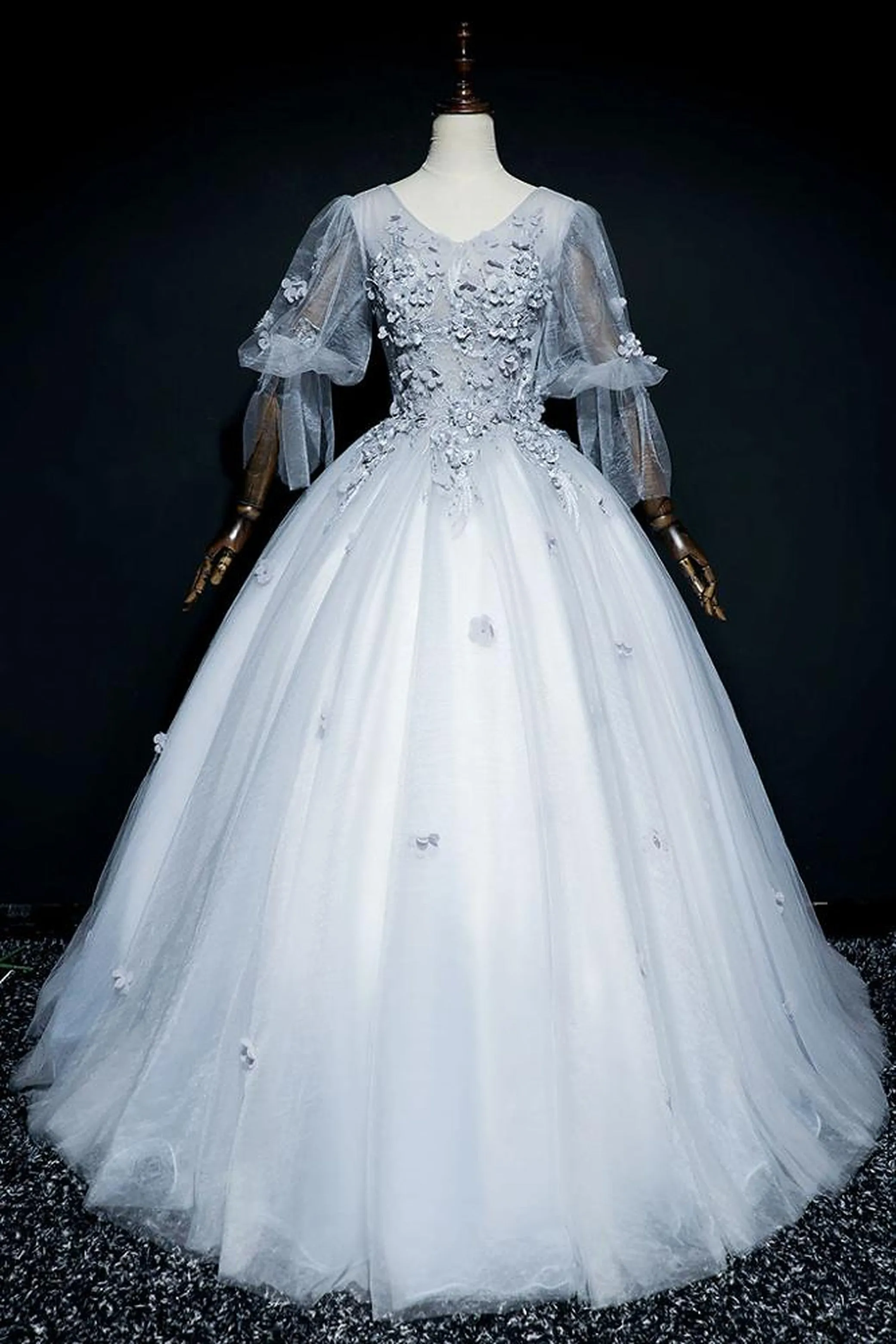 Luxury Applique Pattern Quinceañera and Evening Party Dress