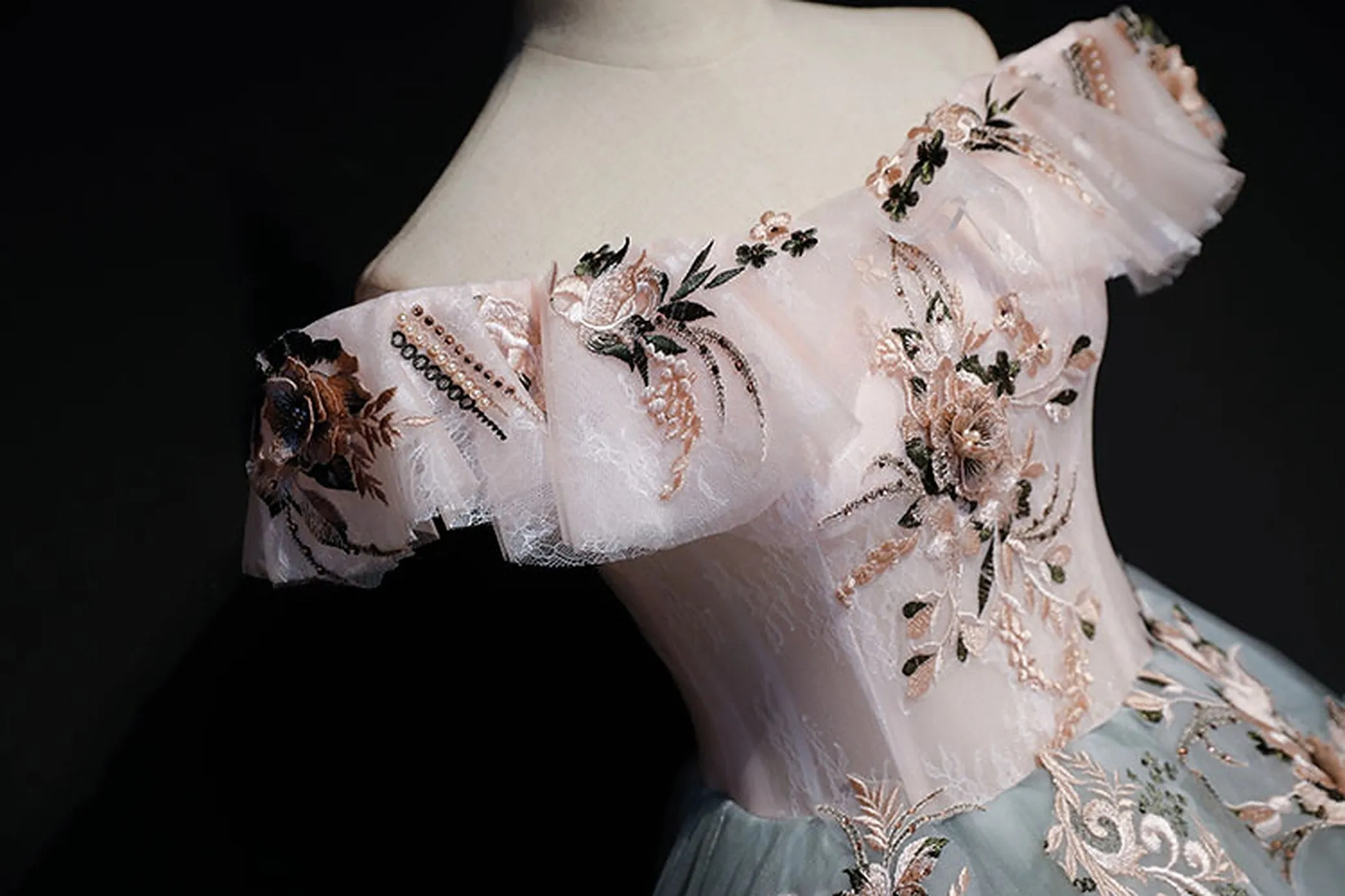 Luxury Off-Shoulder Floral Quinceañera and Evening Party Dress