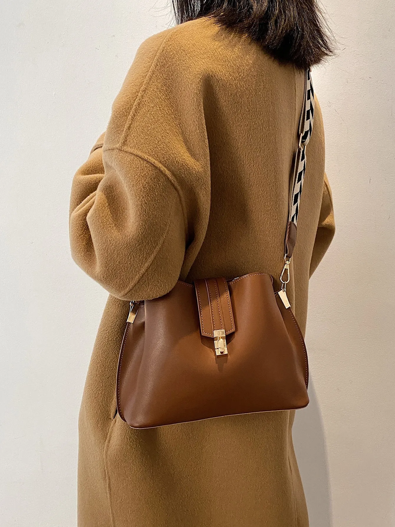 Metal Buckle Bucket Bag - Brown