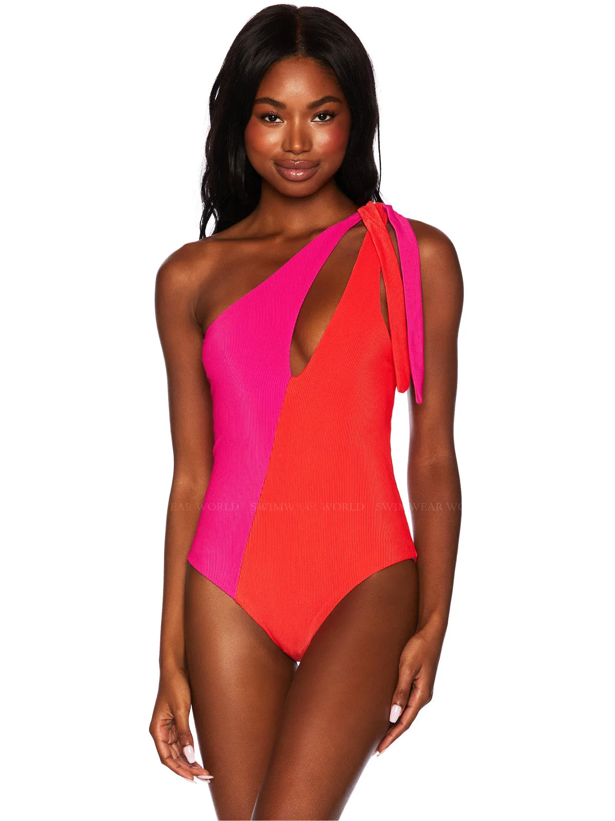 Nia One Piece ::RET