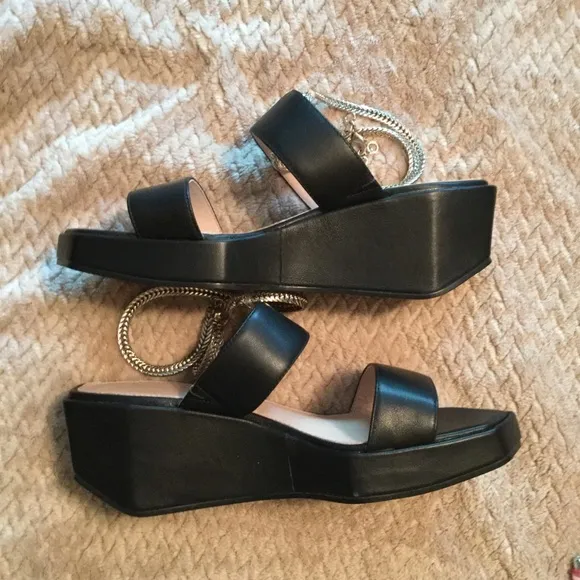 NIB Cecelia Baleves Black Wedge Sandal, Size 9