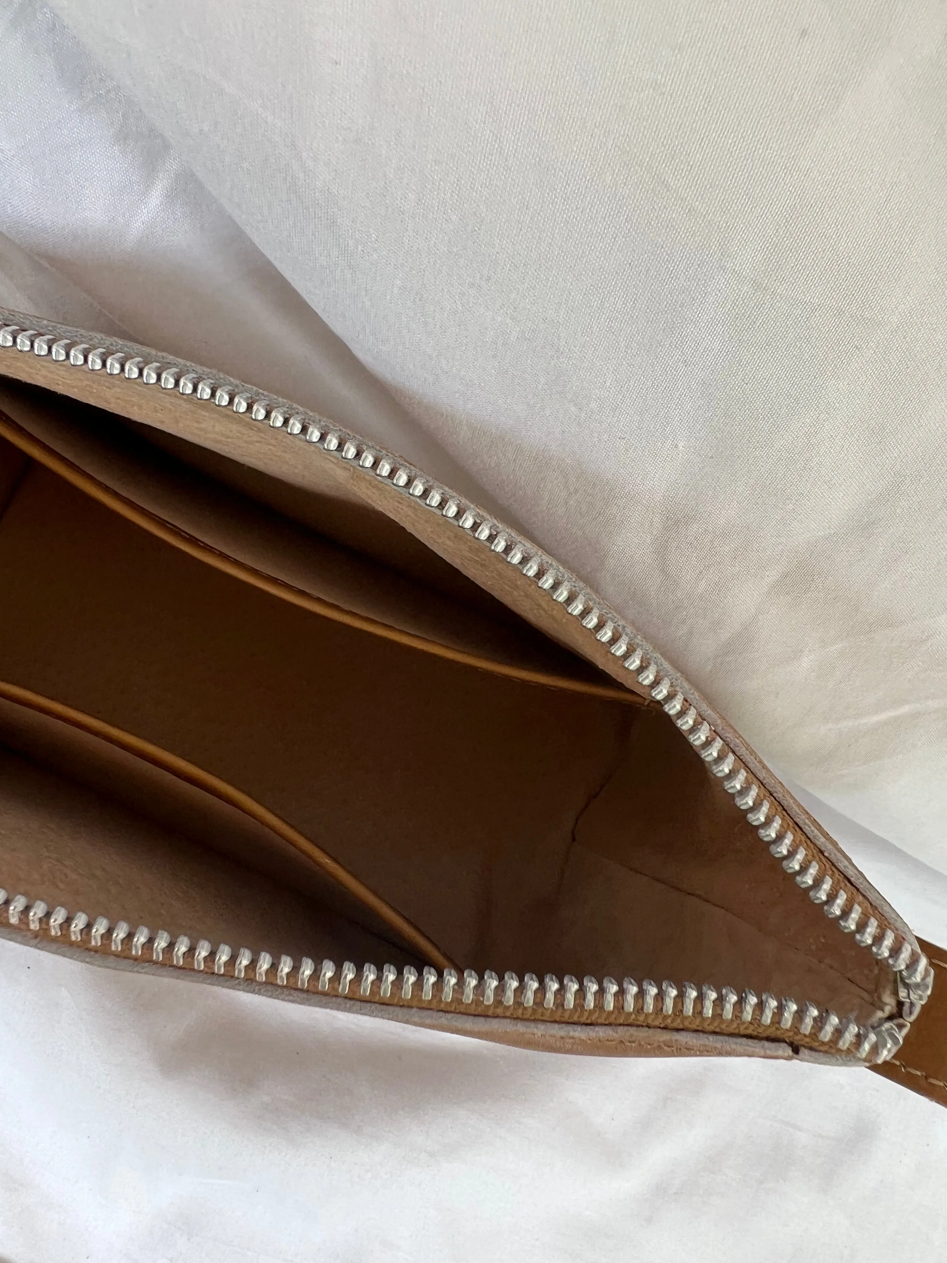 No. 169 Crossbody bag
