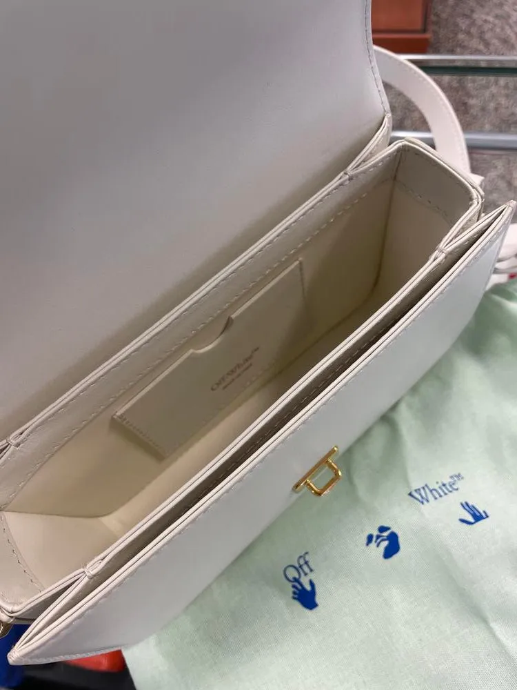OFF-WHITE Handbag