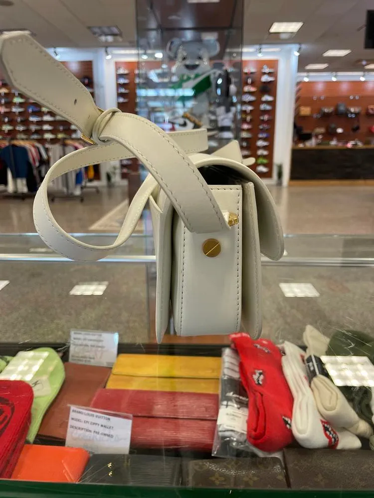 OFF-WHITE Handbag