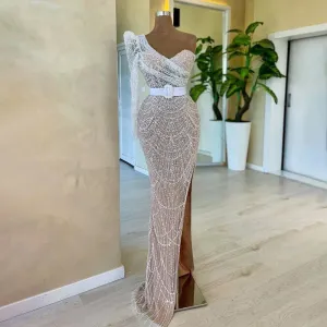 One Shoulder and High Split Design for Luxury Evening Parties