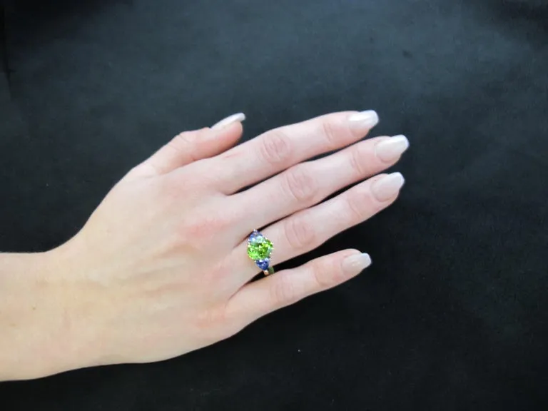 Peridot and Tanzanite Three-Stone Ring in Yellow and White Gold, 3.62 Carats