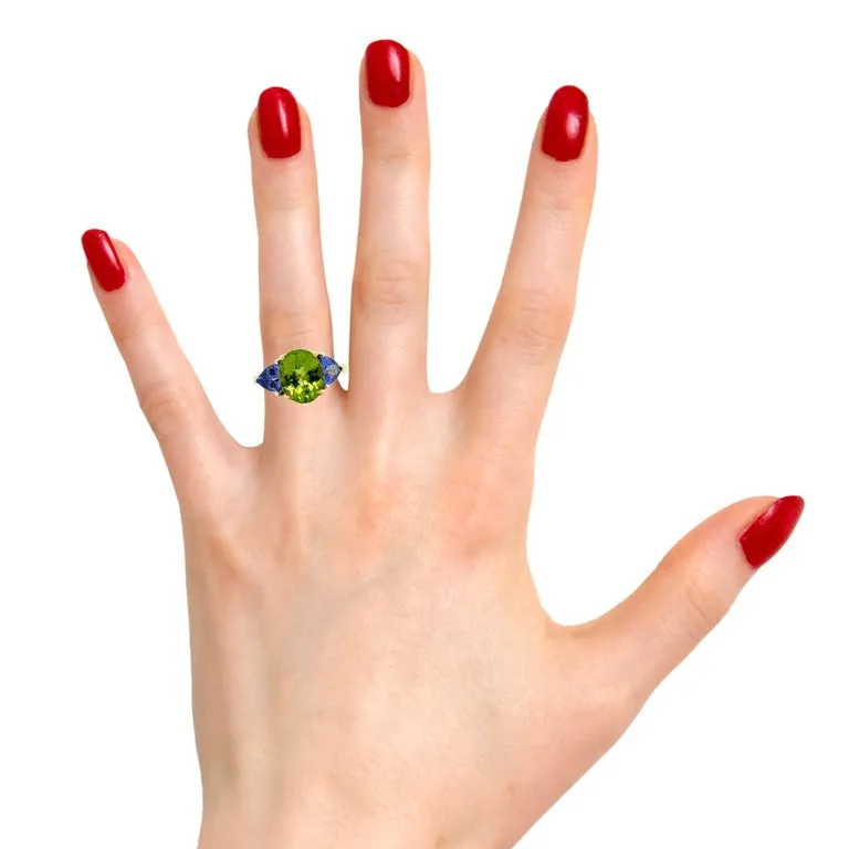 Peridot and Tanzanite Three-Stone Ring in Yellow and White Gold, 3.62 Carats