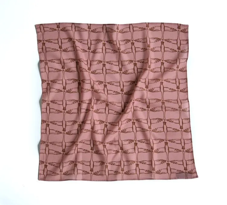 Rose Summer Swan Scarf