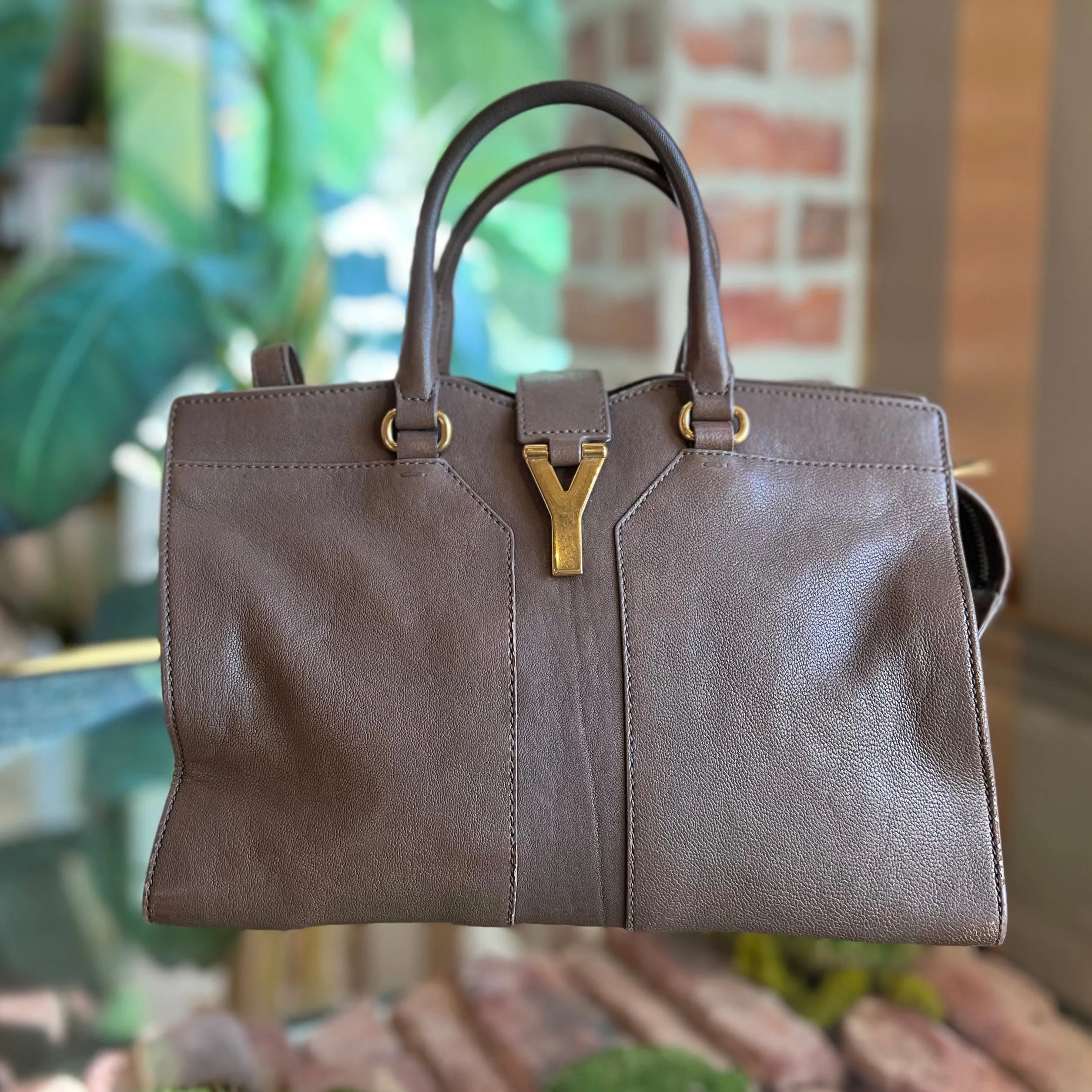 SAINT LAURENT Brown Leather Cabas Chic Shoulder Bag
