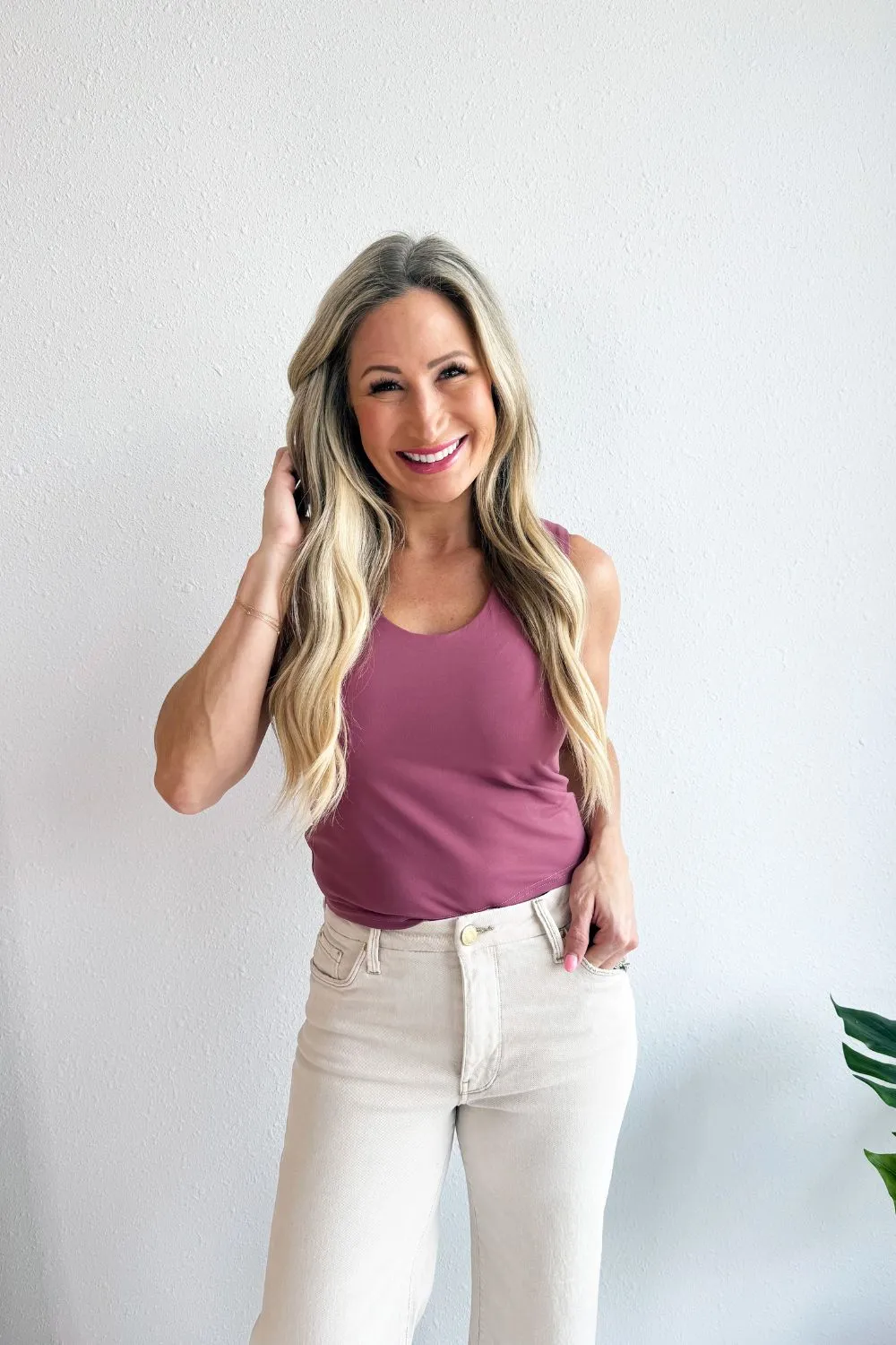 Scoop Neck Basic Sleeveless Tank