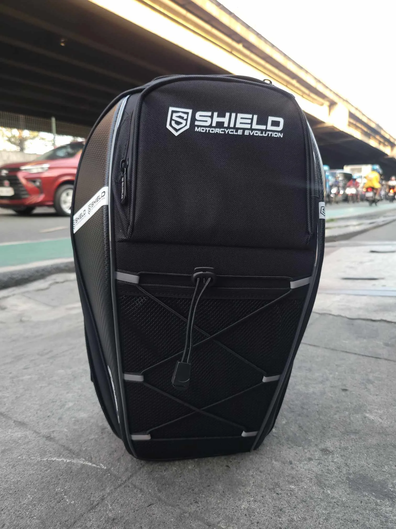 SHIELD TAIL BAG