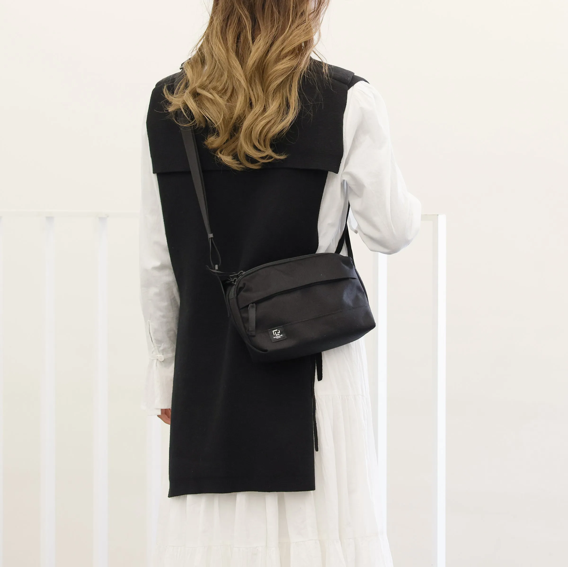 SHOULDER BAG (S)