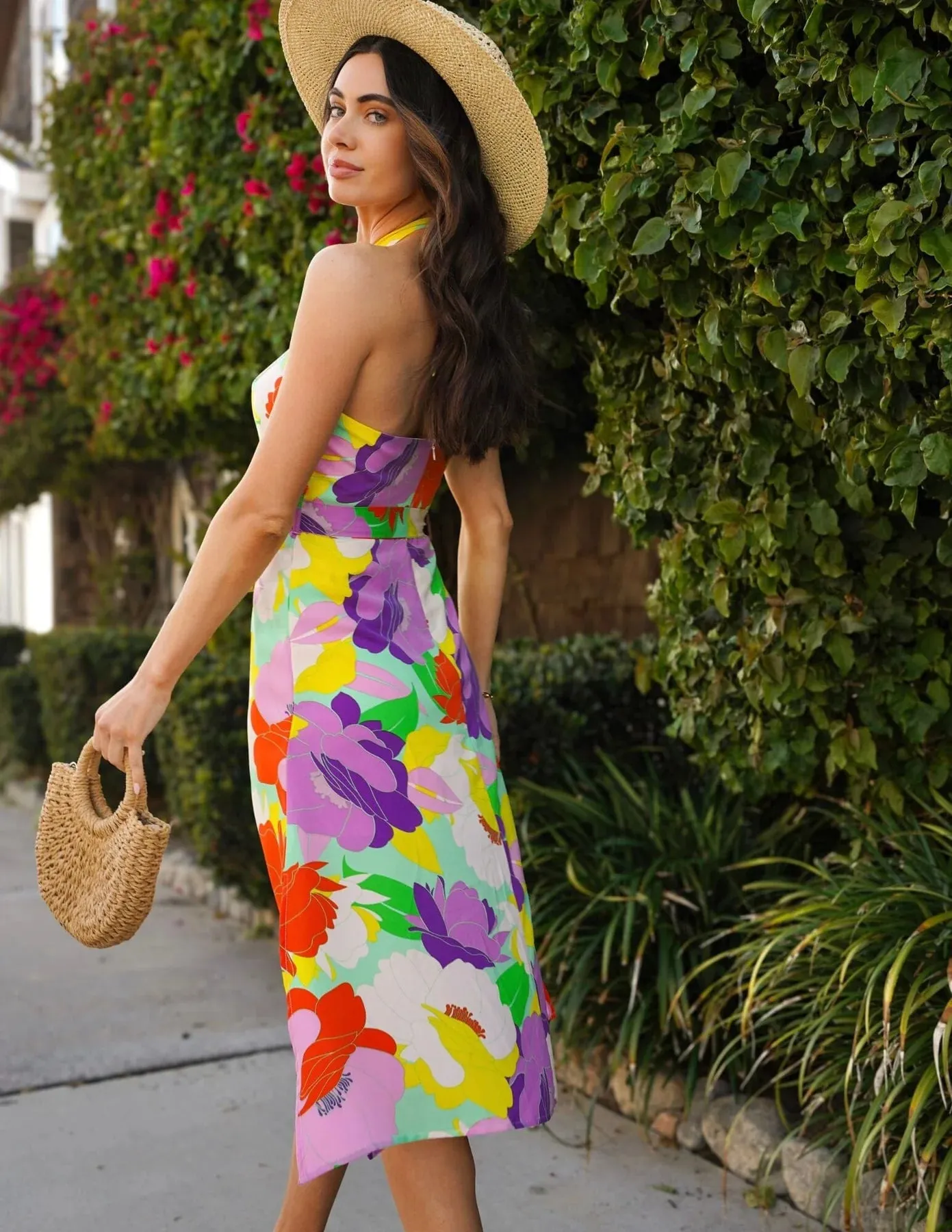Sleeveless halter neck midi dress