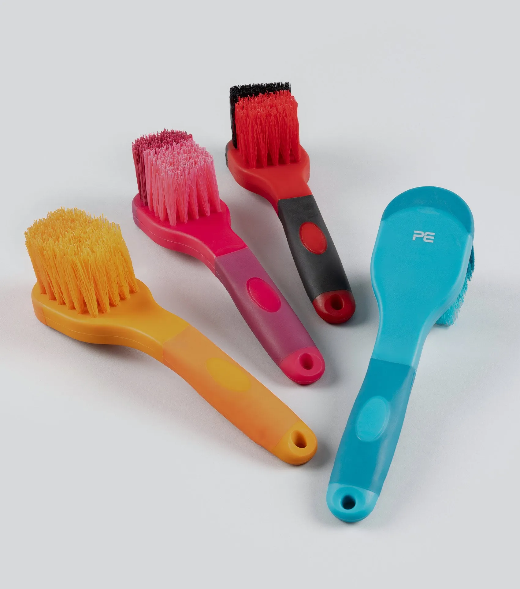 Soft-Touch Bucket Brush Black & Red