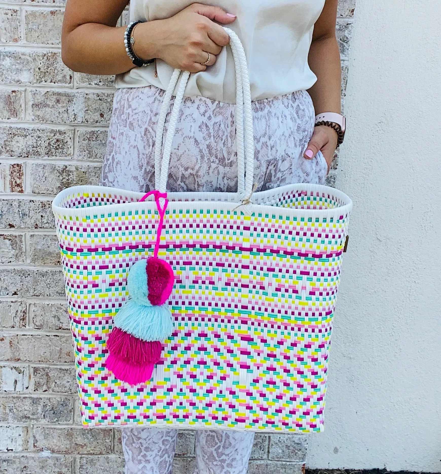 Squeeze De Citron- Blooming Citron Medium Tote