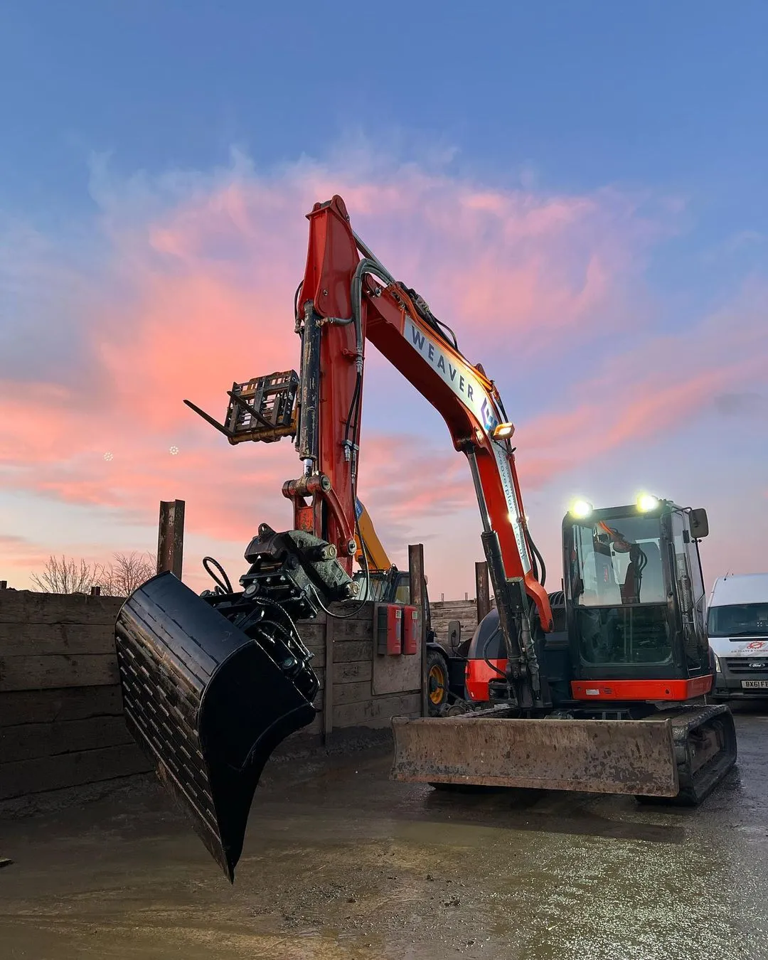STB-6 Scandinavian Excavator Tilting Bucket - 6 to 10 tonne